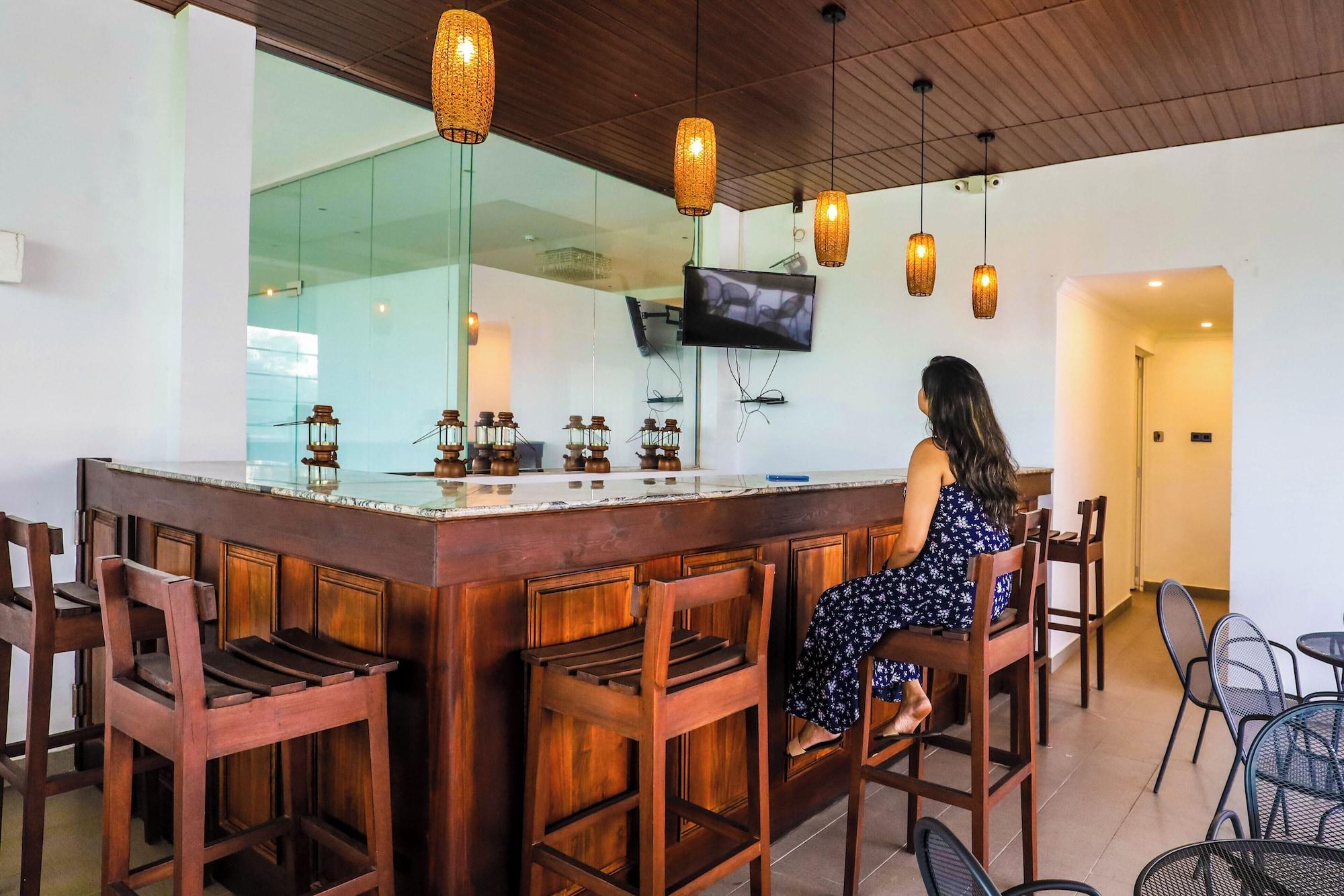 Bar/Salón Hotel Ganthera Kandy