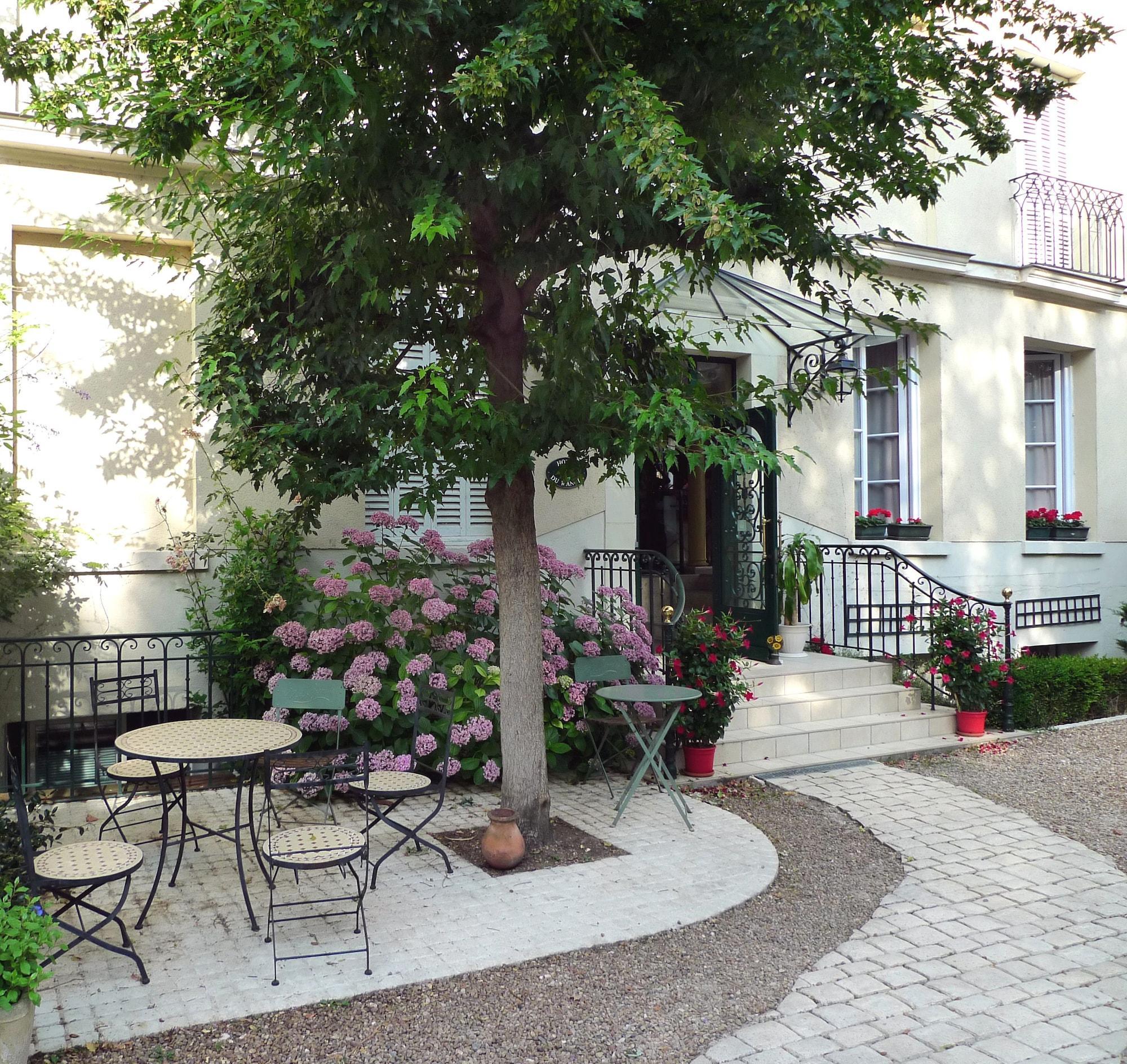 Vista Exterior Hôtel du Manoir