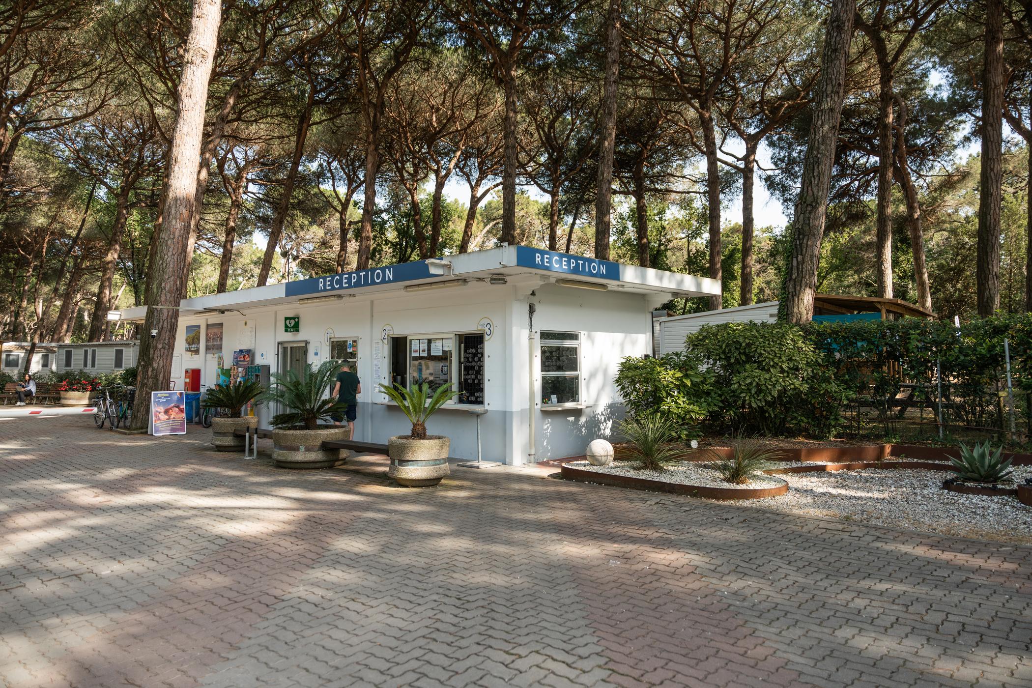 Vista Lobby Club del Sole Marina Romea Easy Camping Village