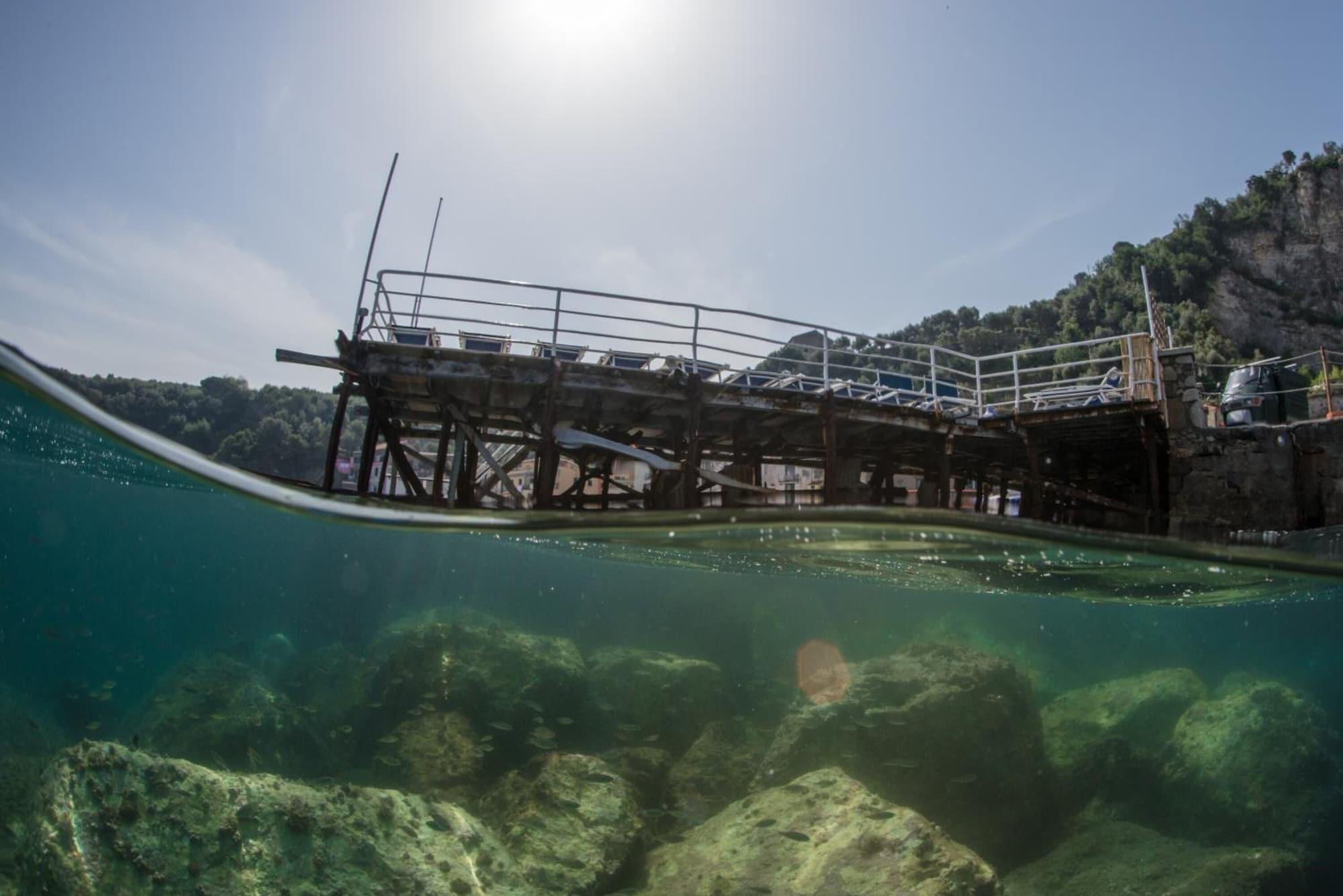 Vista Piscina Hotel Baia di Puolo