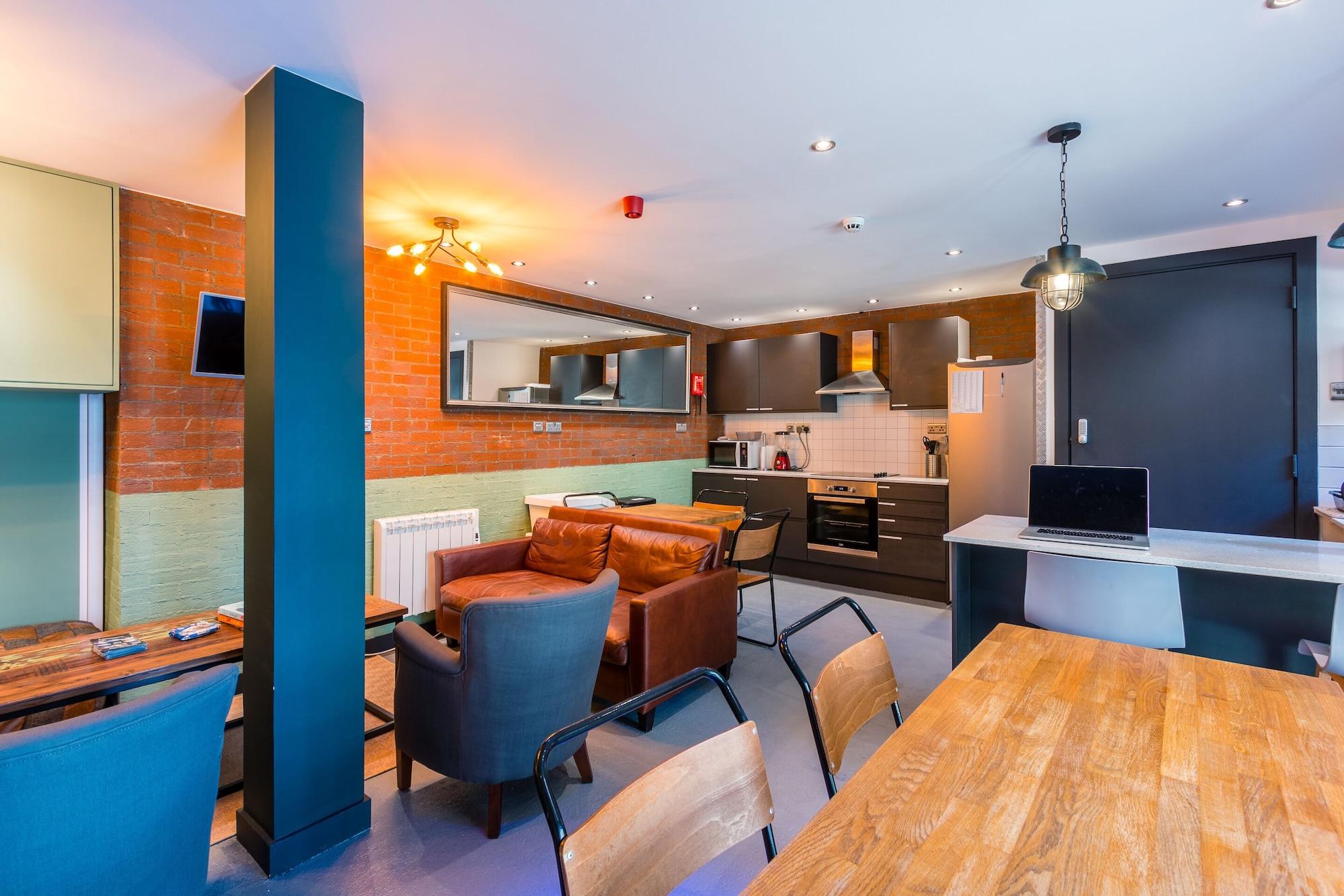 Varios CoDE Pod – The LoFT - Edinburgh