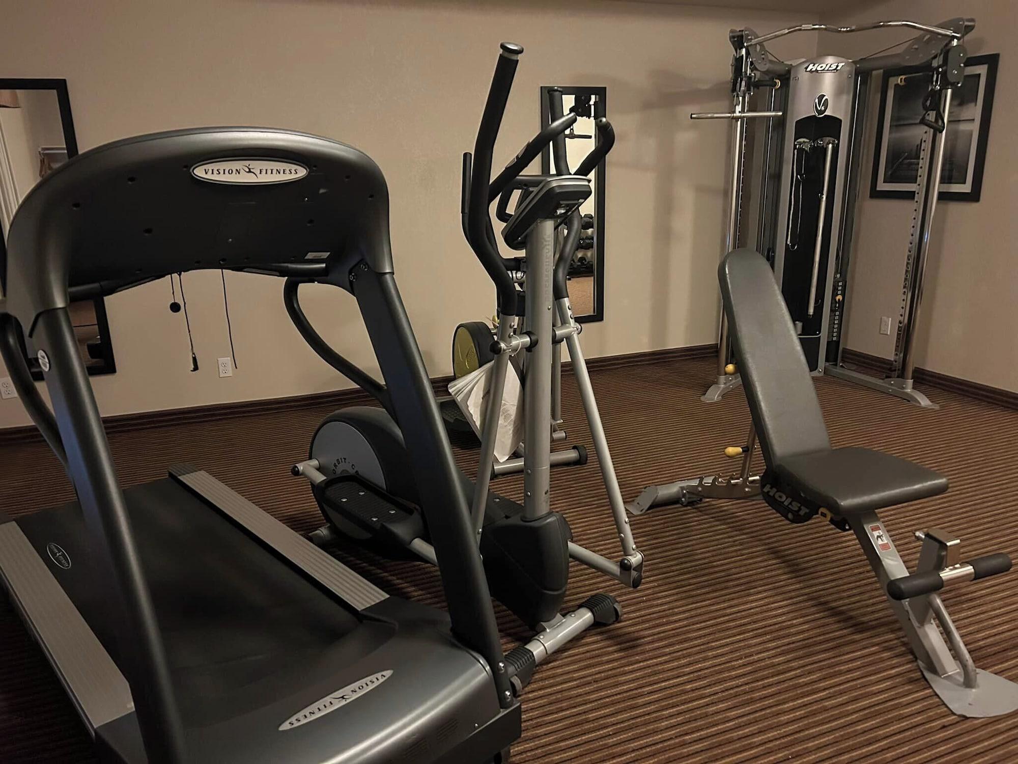 Gimnasio Travelodge Suites by Wyndham Estevan