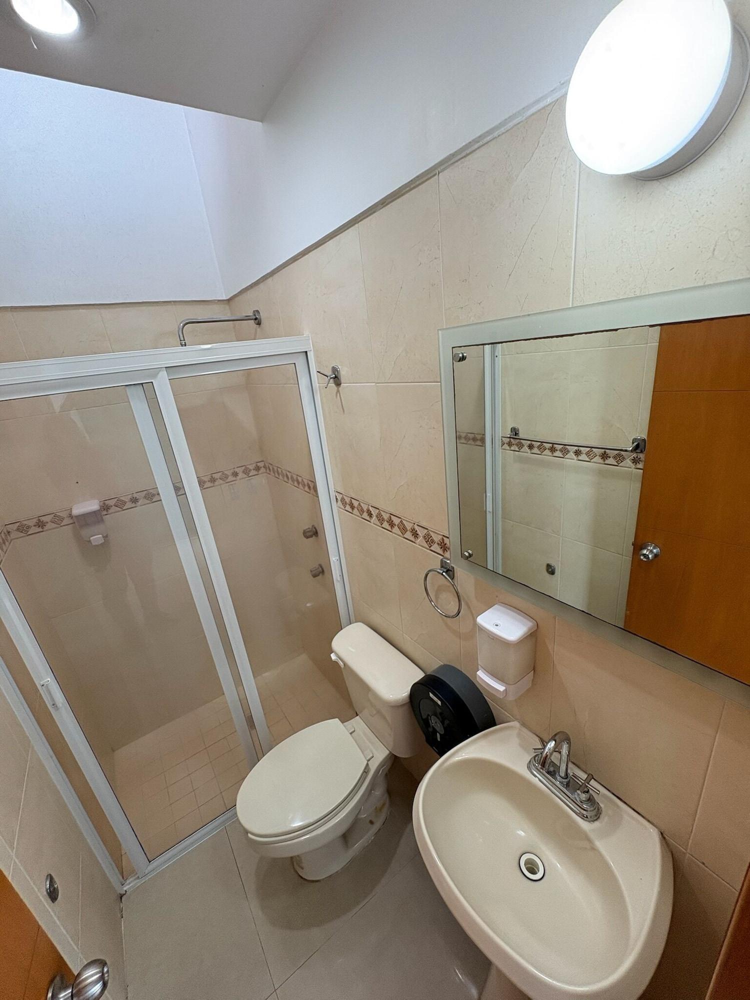 Equipamiento de Habitación Casa Historiadores Guadalajara CÉNTRICO