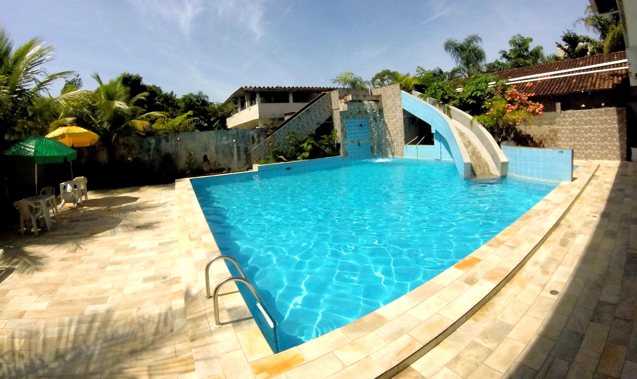 Vista Piscina Hotel La Rivieira