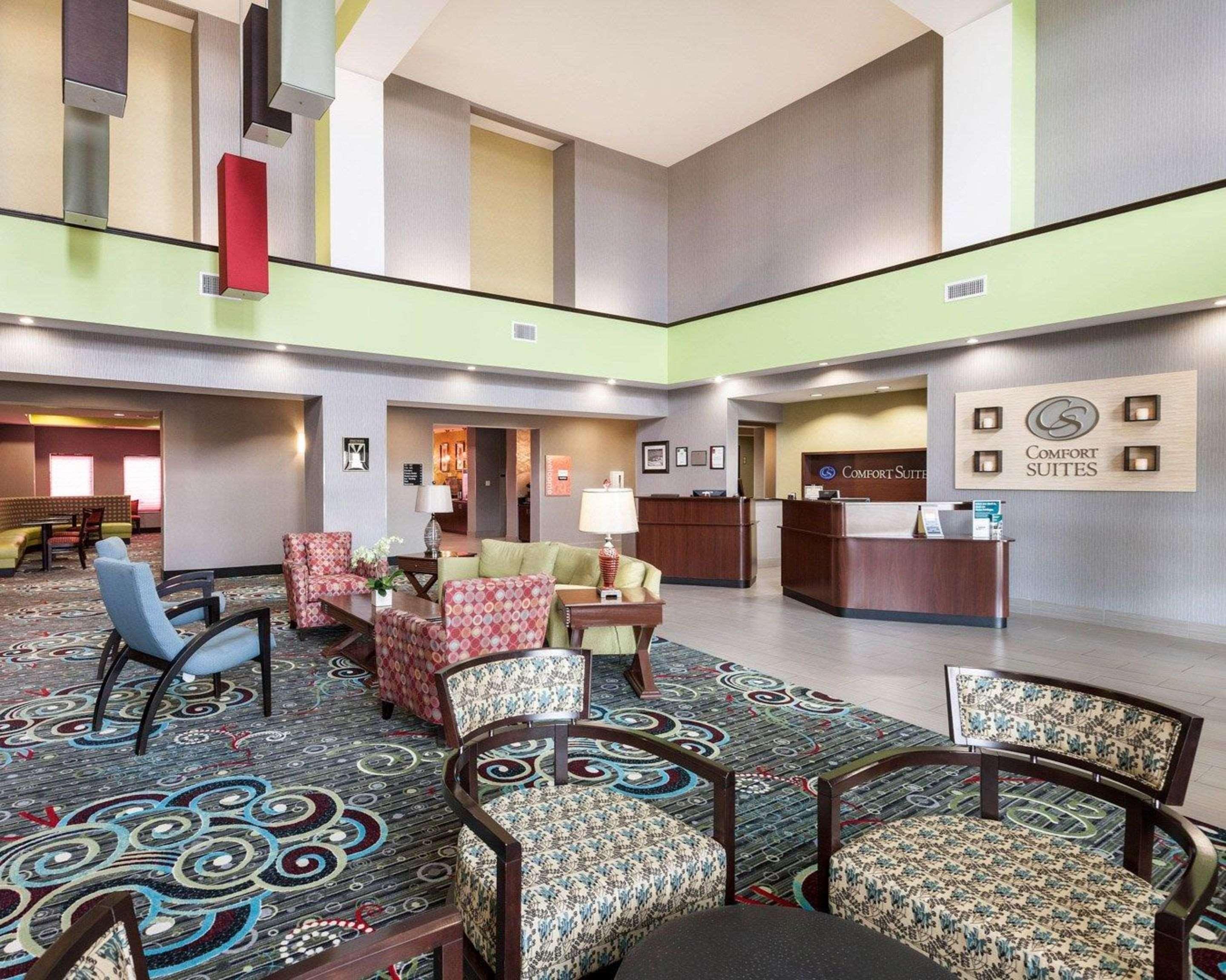 Vista Lobby Comfort Suites Greenville