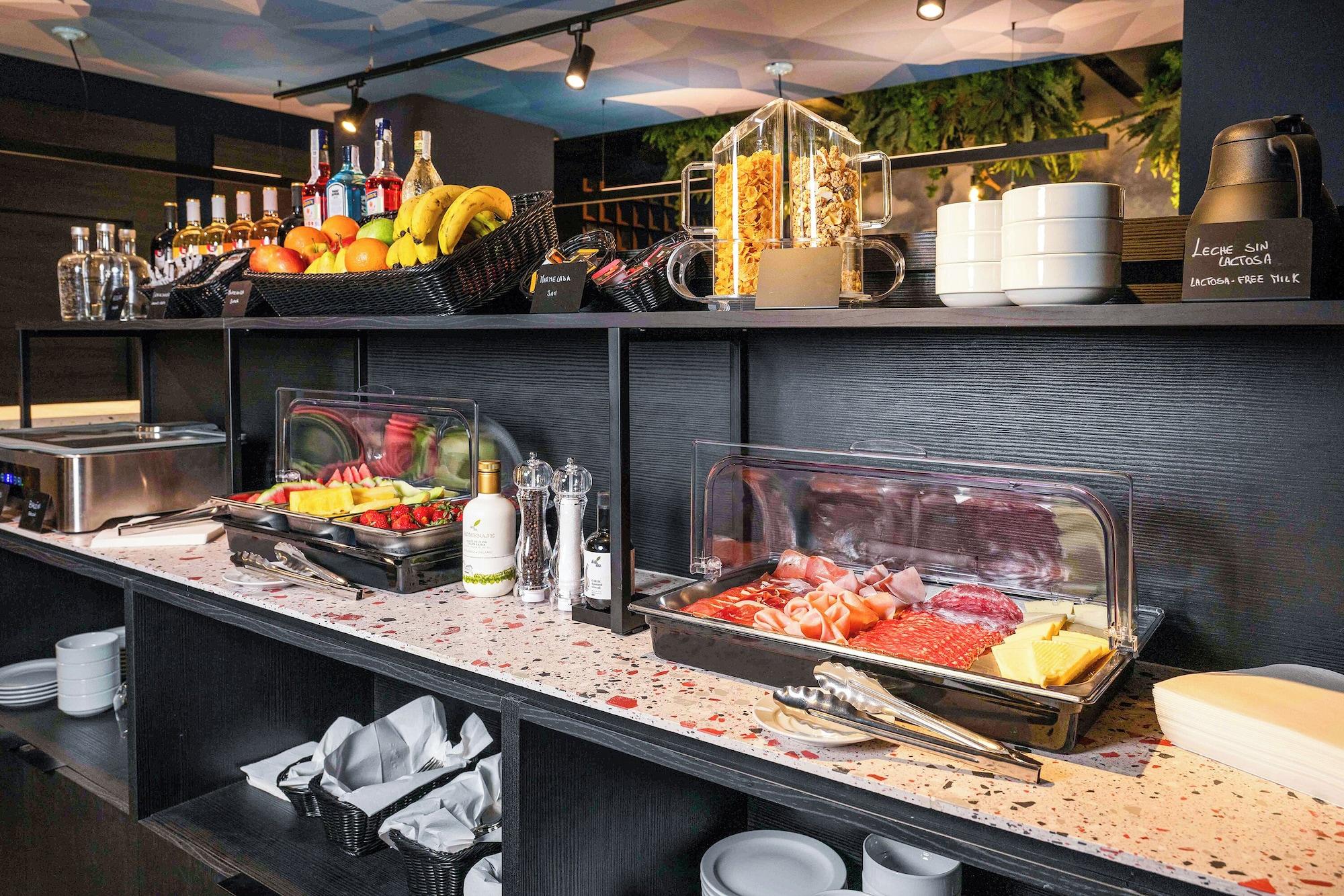 Restaurant Pathos by Mimood Aparthotels