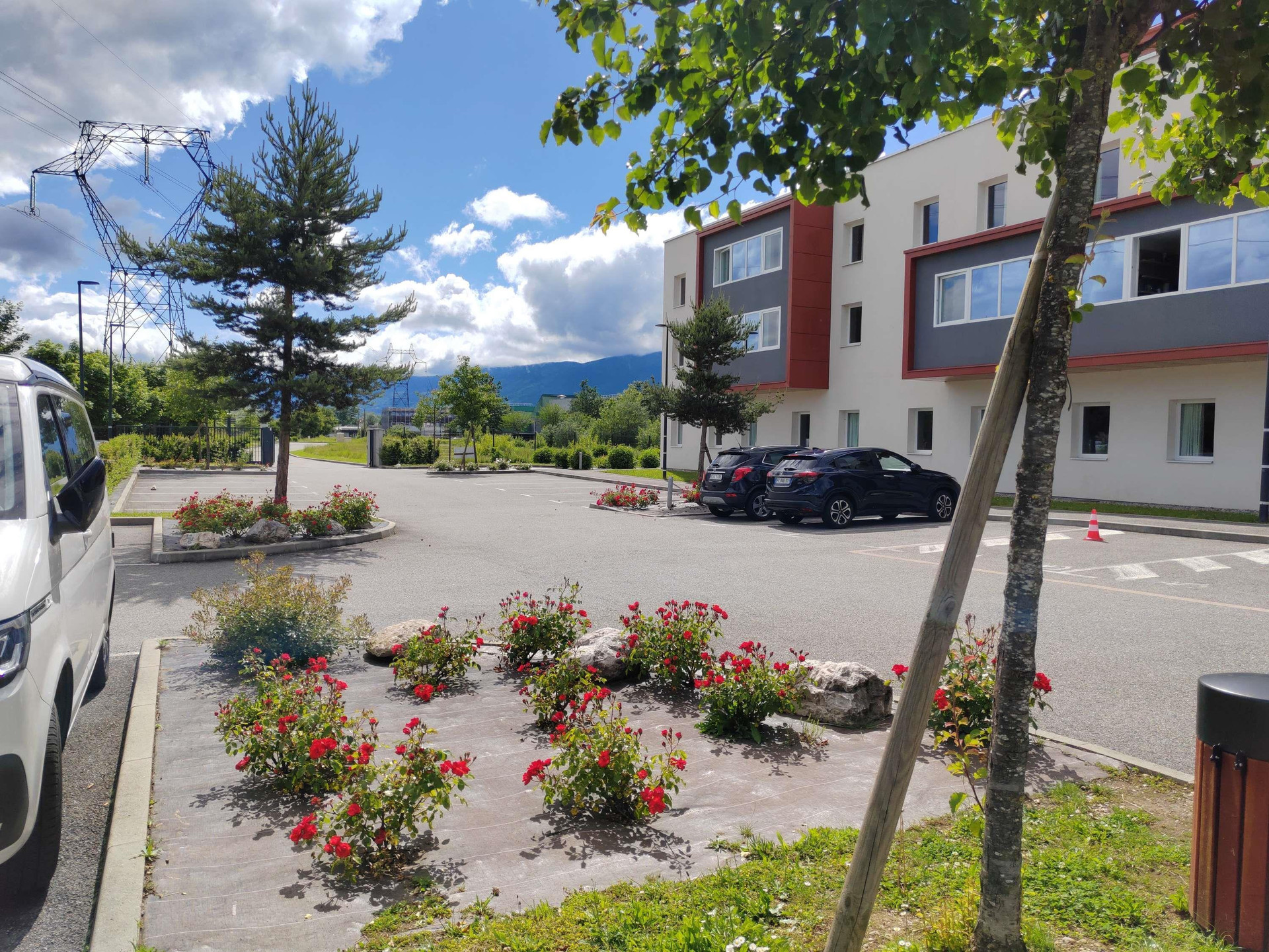 Vista Exterior Ibis Budget Saint Genis Pouilly Geneva
