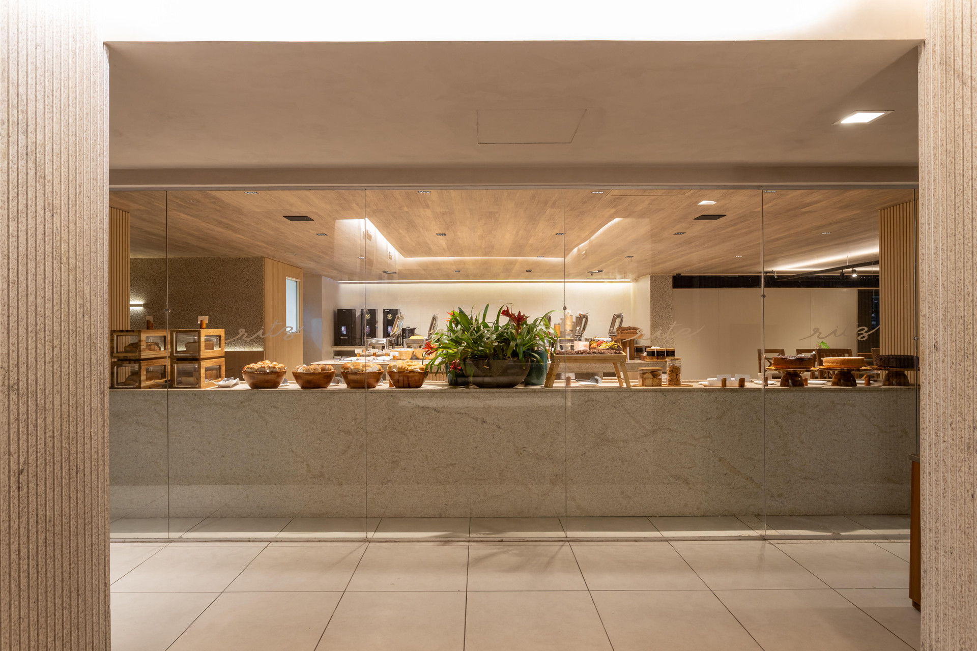Restaurant Ritz Suítes Grand Hotel Boutique