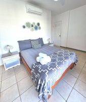 Alquiler Vacacional - - Walking Distance 
2-bedroom apartment with AC, WiFi in Tamarindo Beach