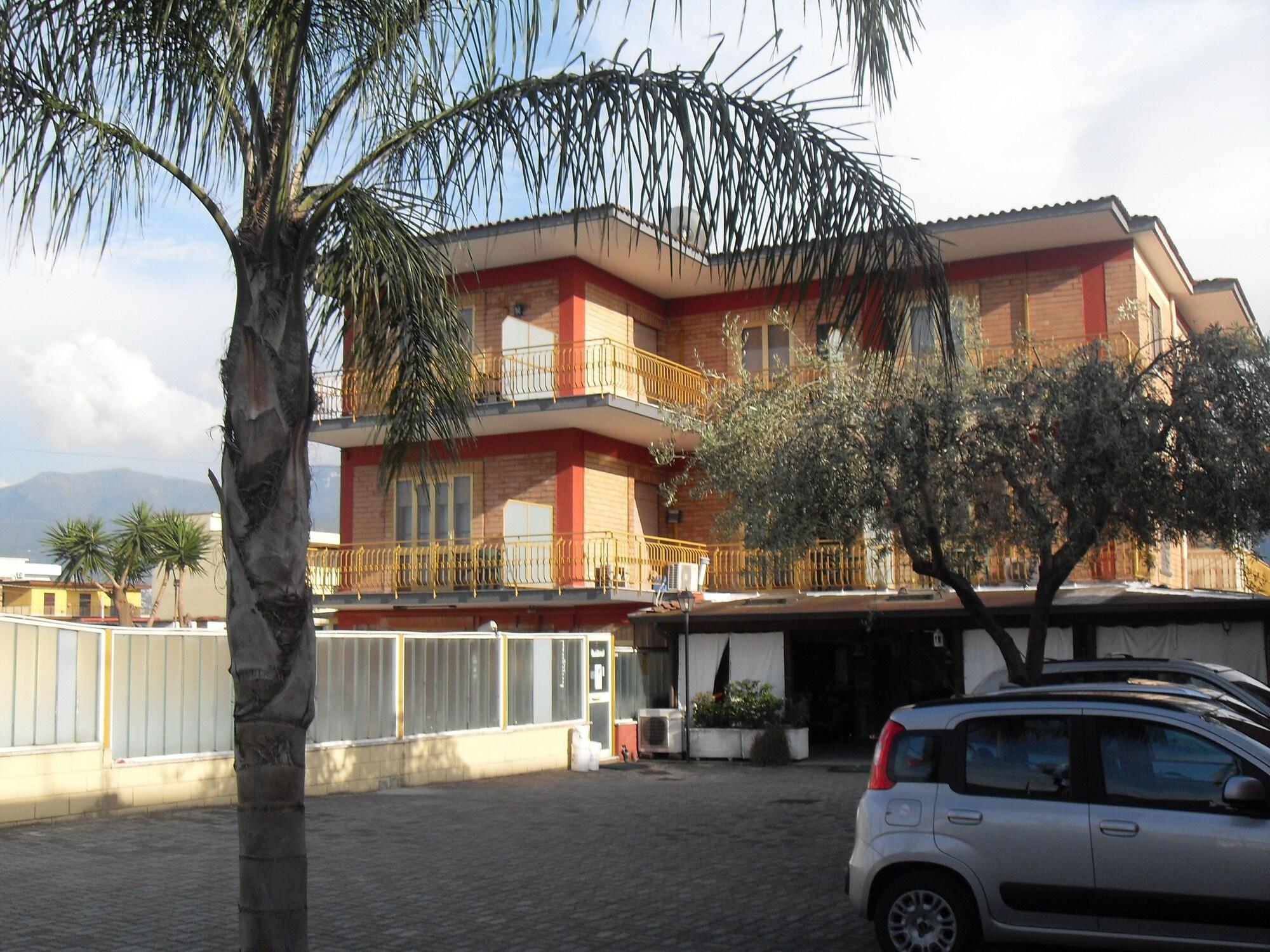 Vista Exterior Hotel Pompei