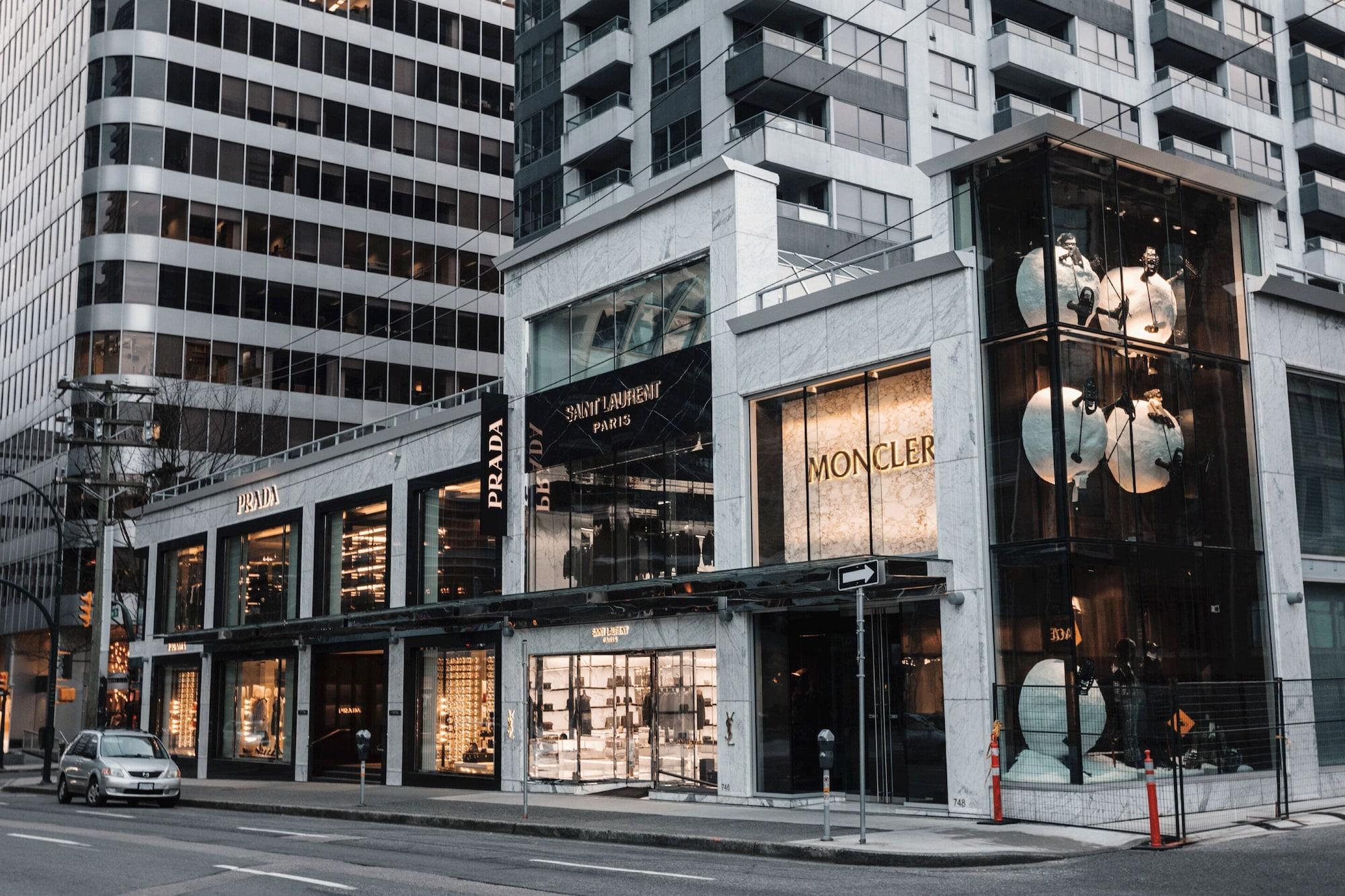 Vista Exterior Paradox Vancouver
