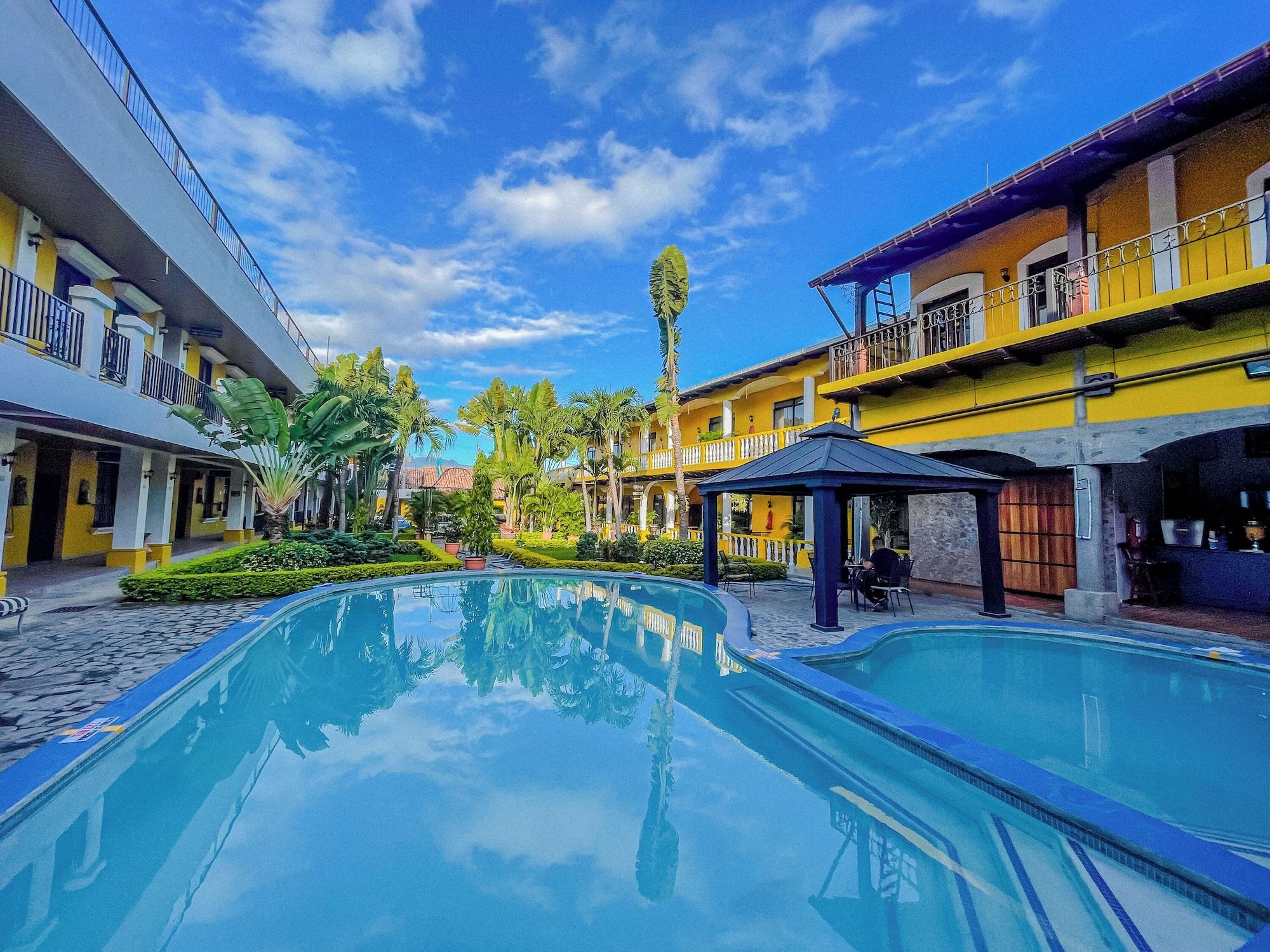 Vista Piscina Hotel Antigua Comayagua