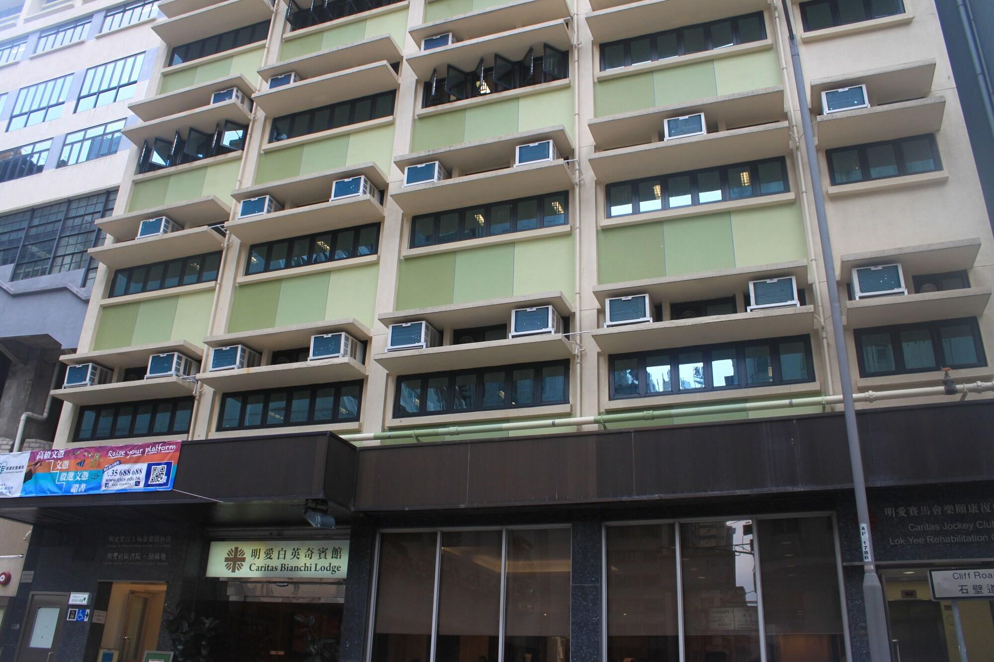 Varios Caritas Bianchi Lodge