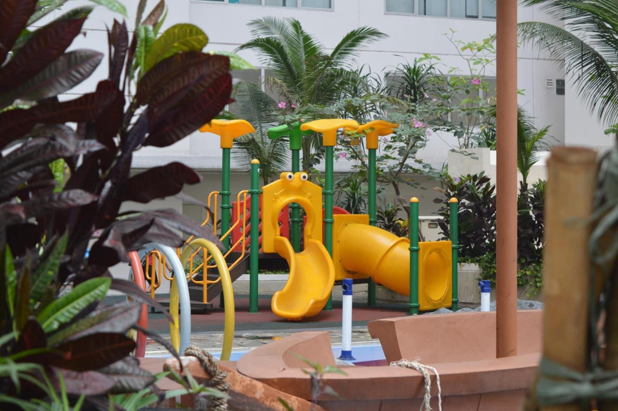 Instalaciones Recreativas Roomku at Bassura City Apartment