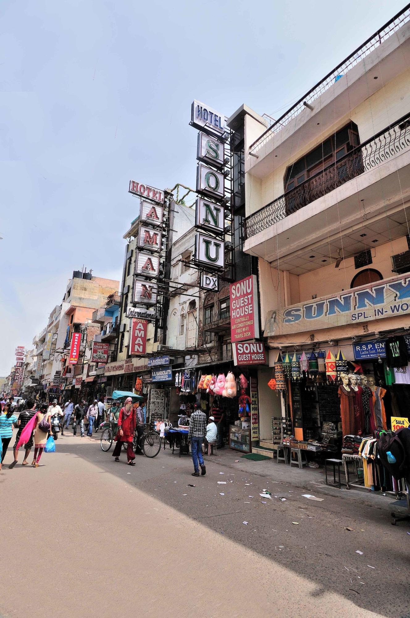 Vista Exterior Hotel Sonu Dx New Delhi Railway Station
