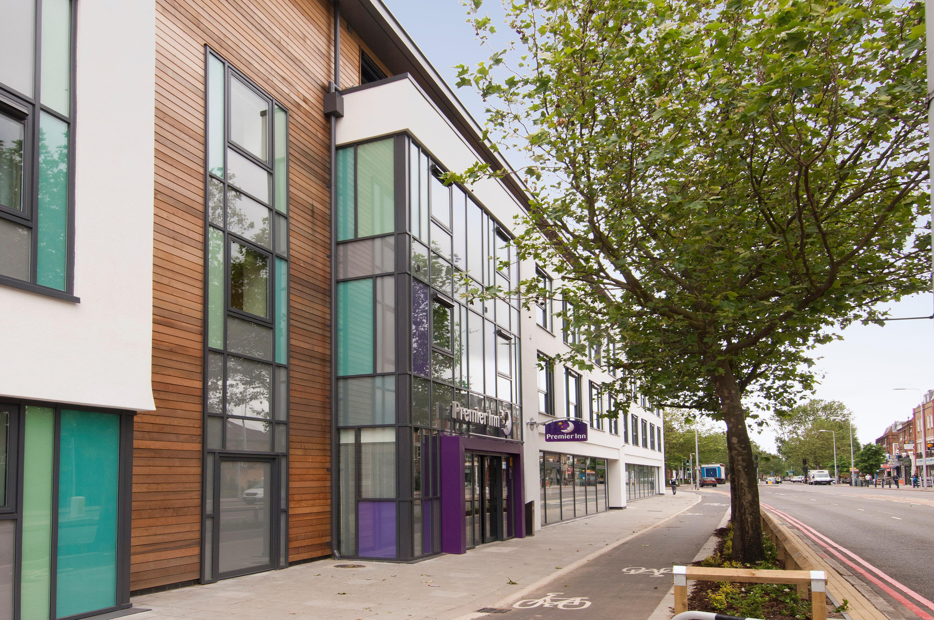 Vista Exterior Premier Inn London Richmond