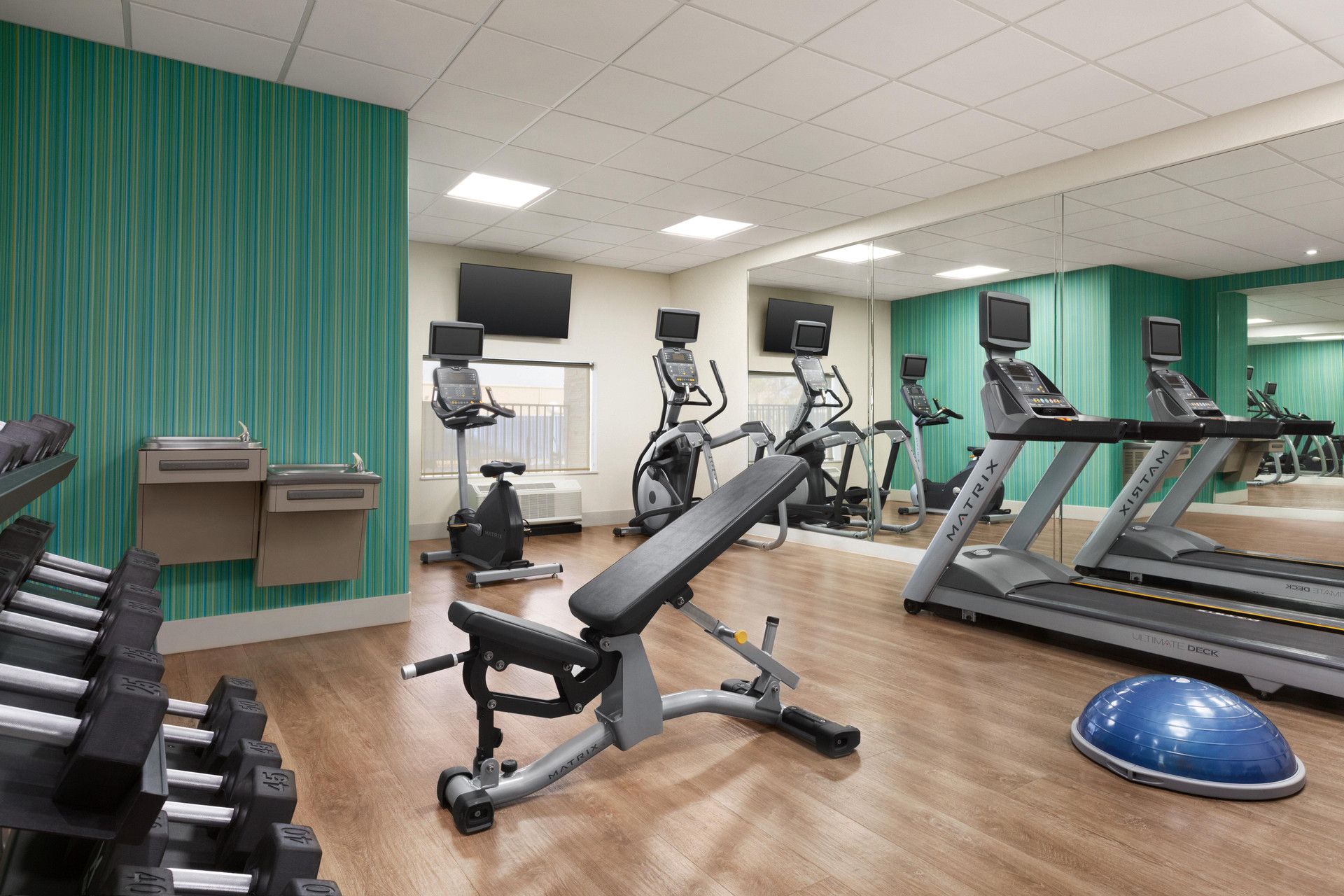 Instalaciones Recreativas Holiday Inn Express Mission McMallen