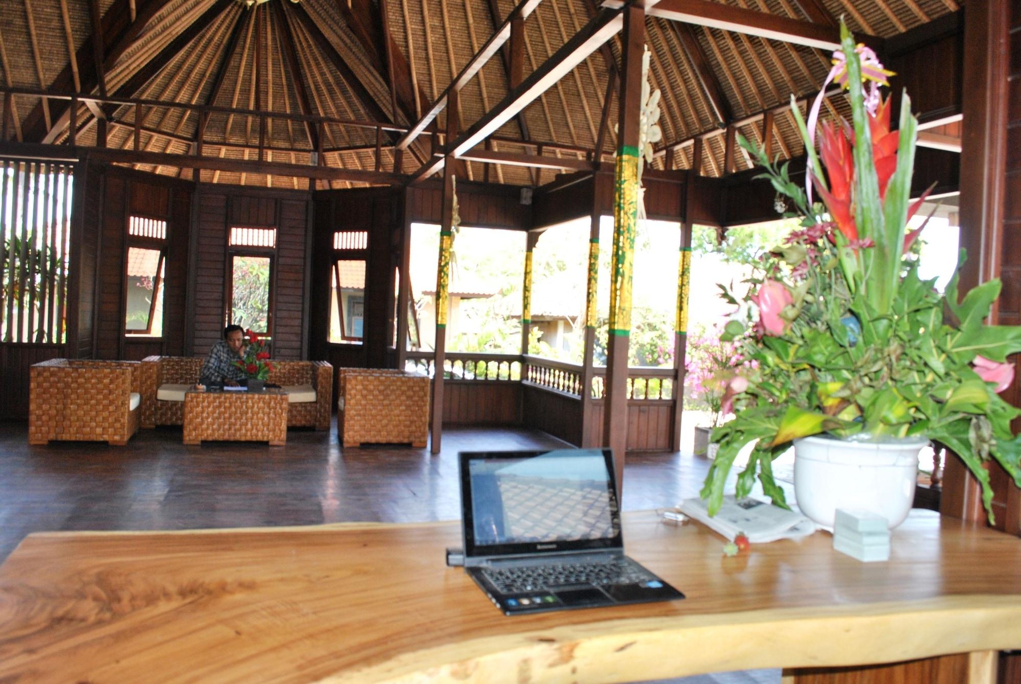 Vista Lobby Kinaara Resort & Spa