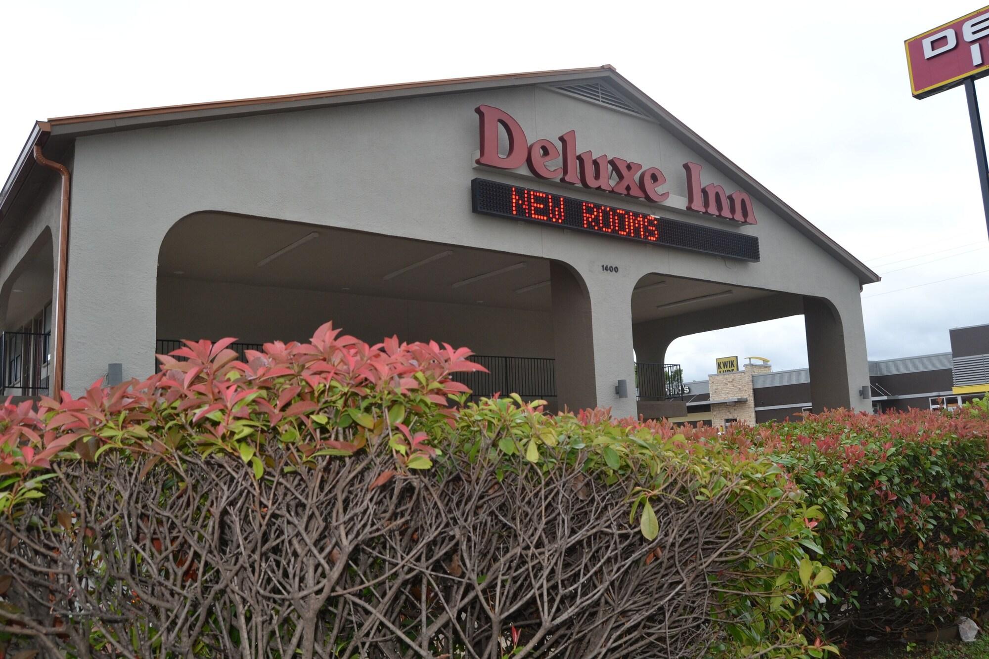 Vista Exterior Deluxe INN