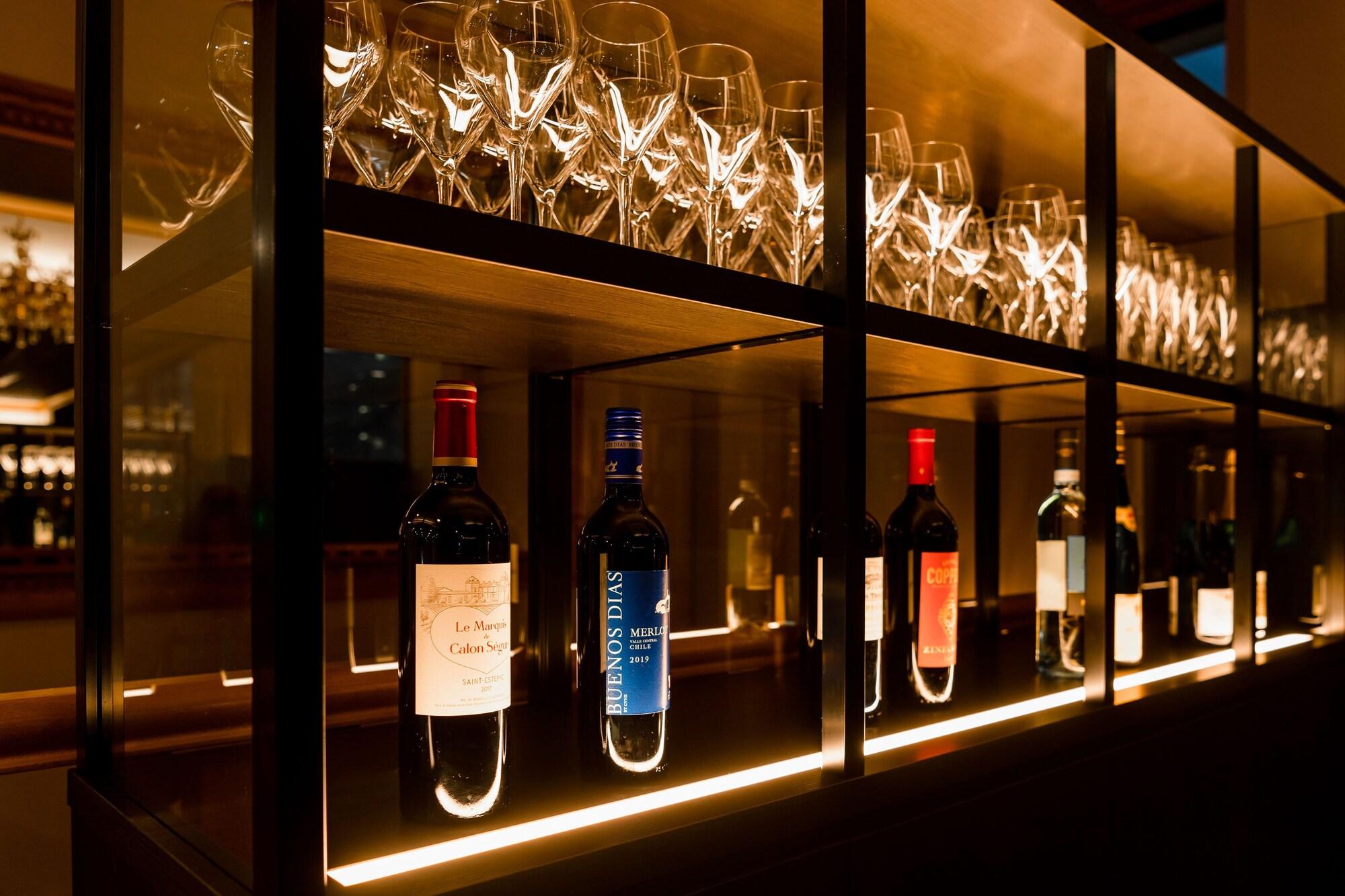 Bar/Salón HOTEL AZAT Naha