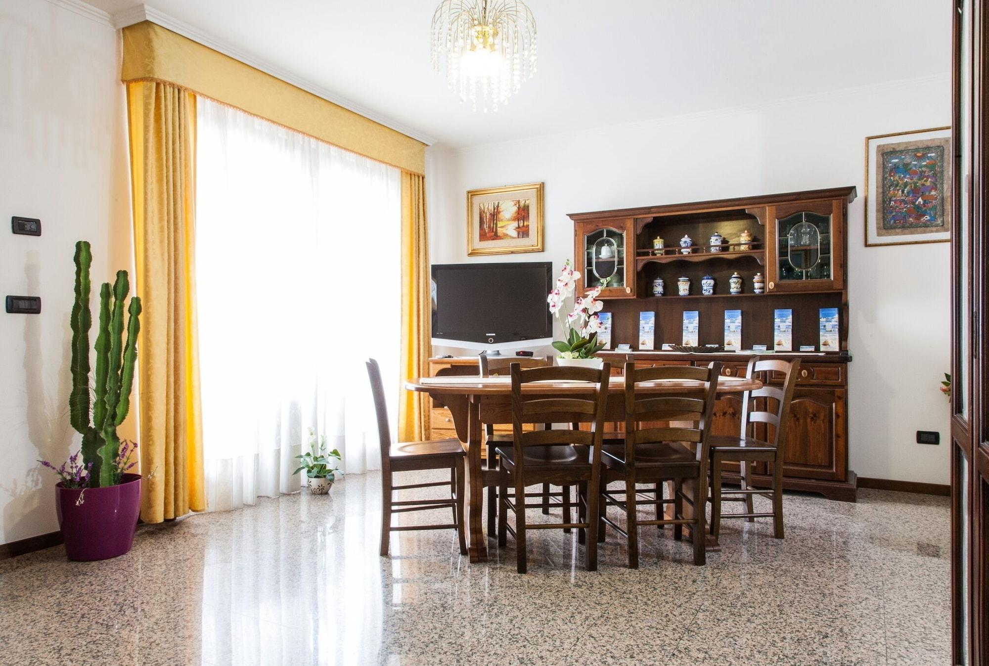 Vista Lobby Affittacamere Acquamarina