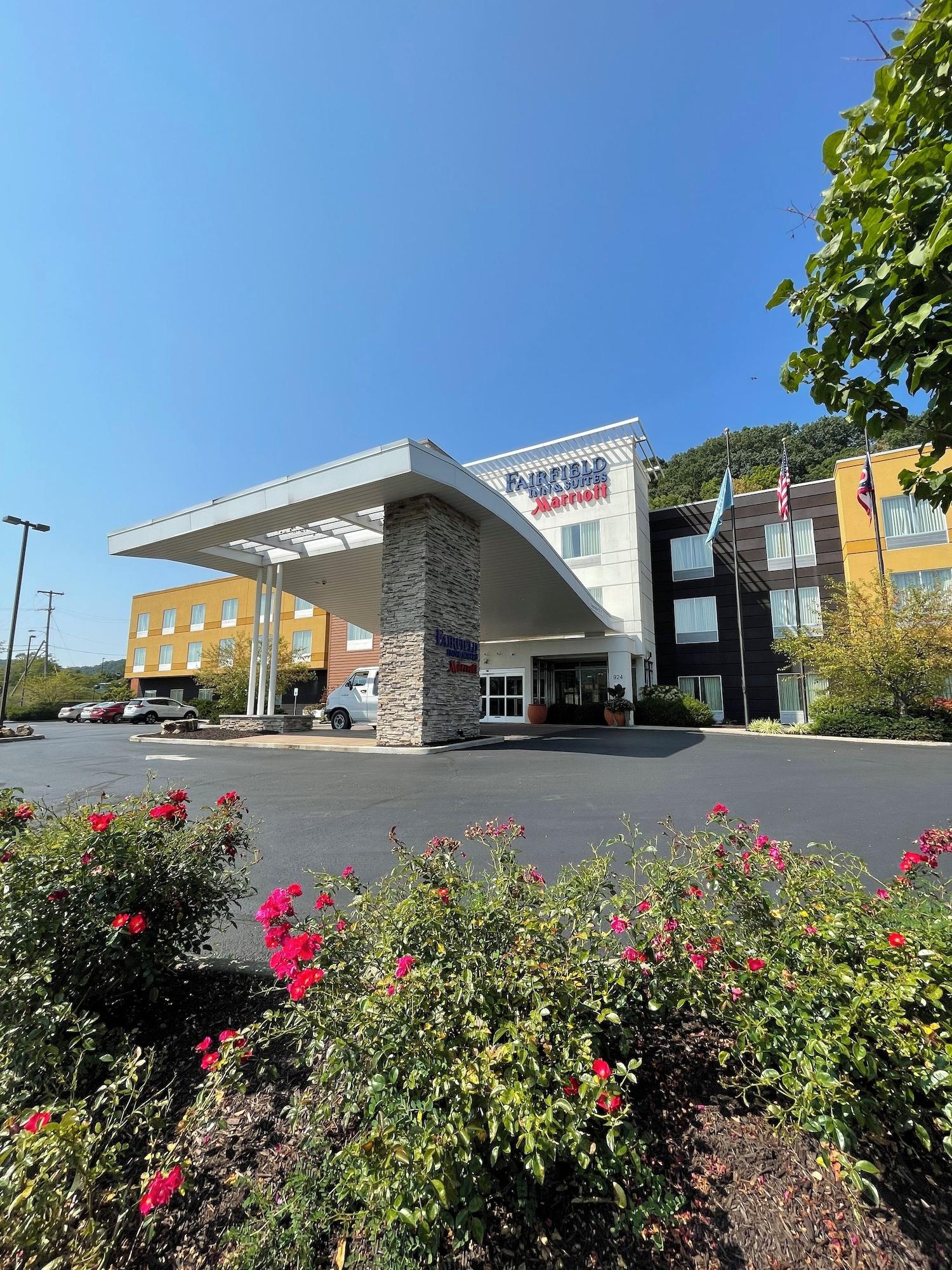 Vista Exterior Fairfield Inn & Suites Athens