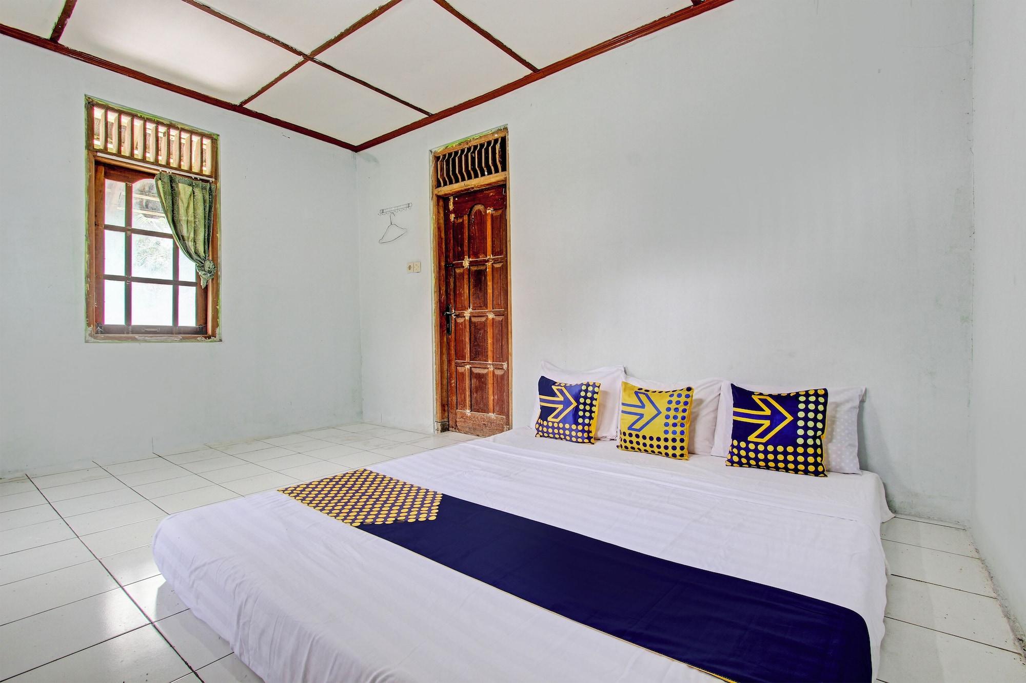 Varios SPOT ON 93592 Pondok Backpackers Ardafa JogjaNearBlue Lagoon Jogja