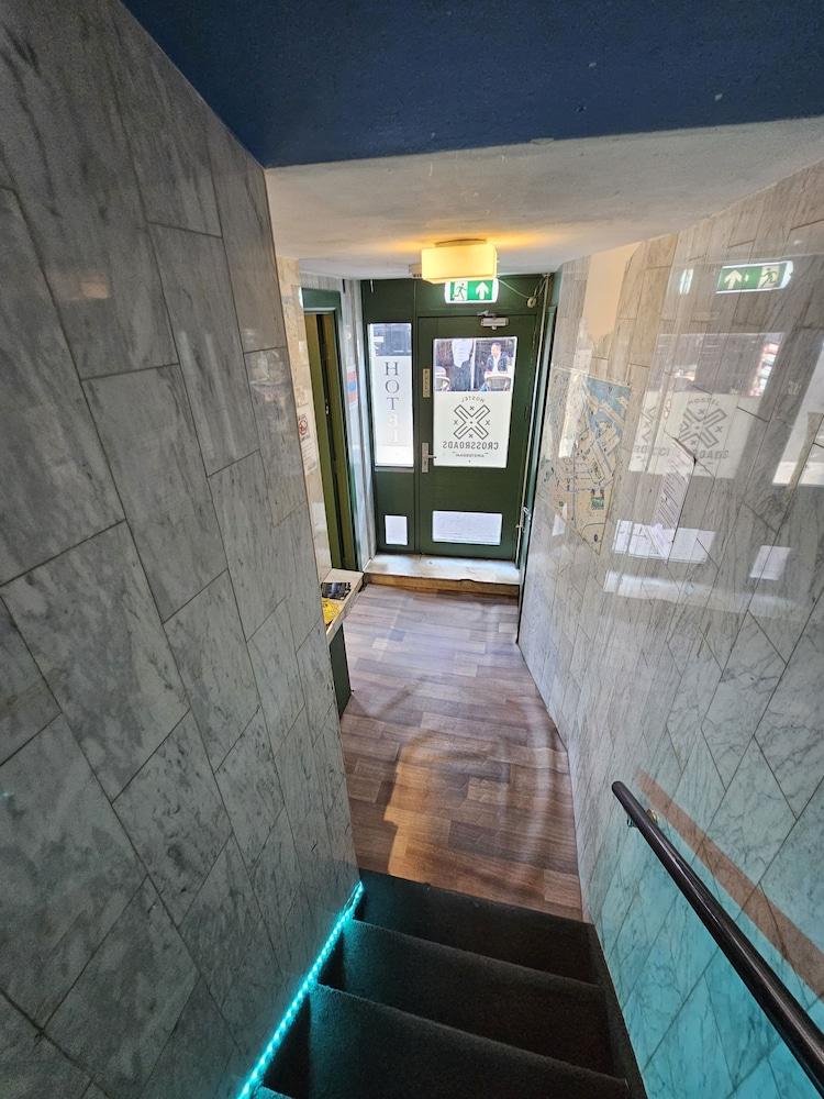 Varios Crossroads Hostel Amsterdam