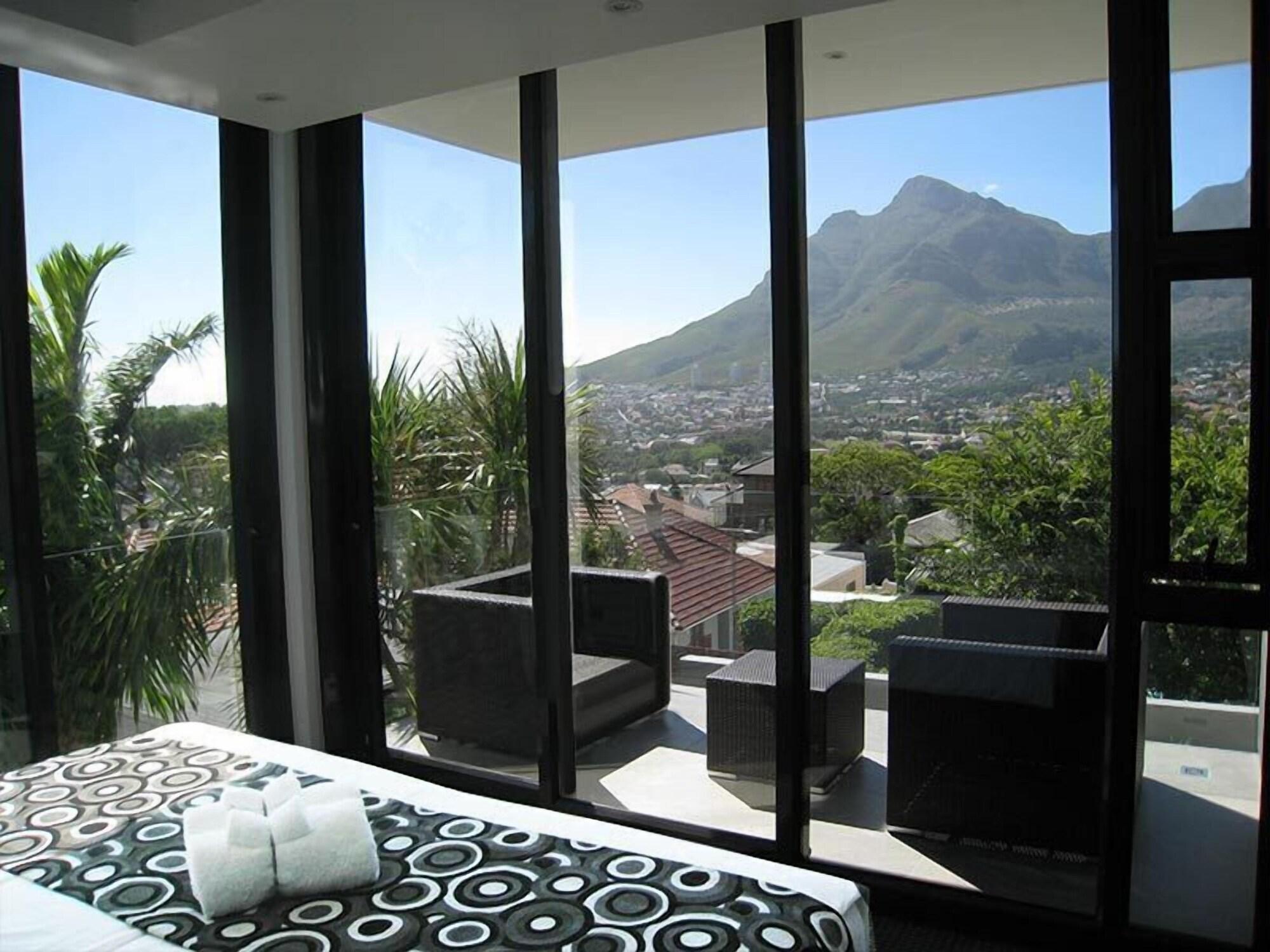 Varios Bayview Guest House