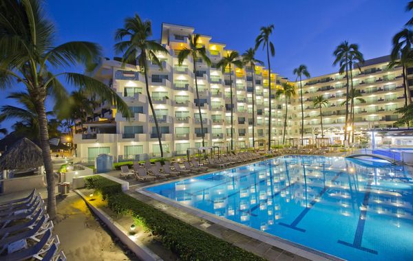 Crown Paradise Golden All Inclusive Resort - Adults Only - Hoteles en Puerto Vallarta, México