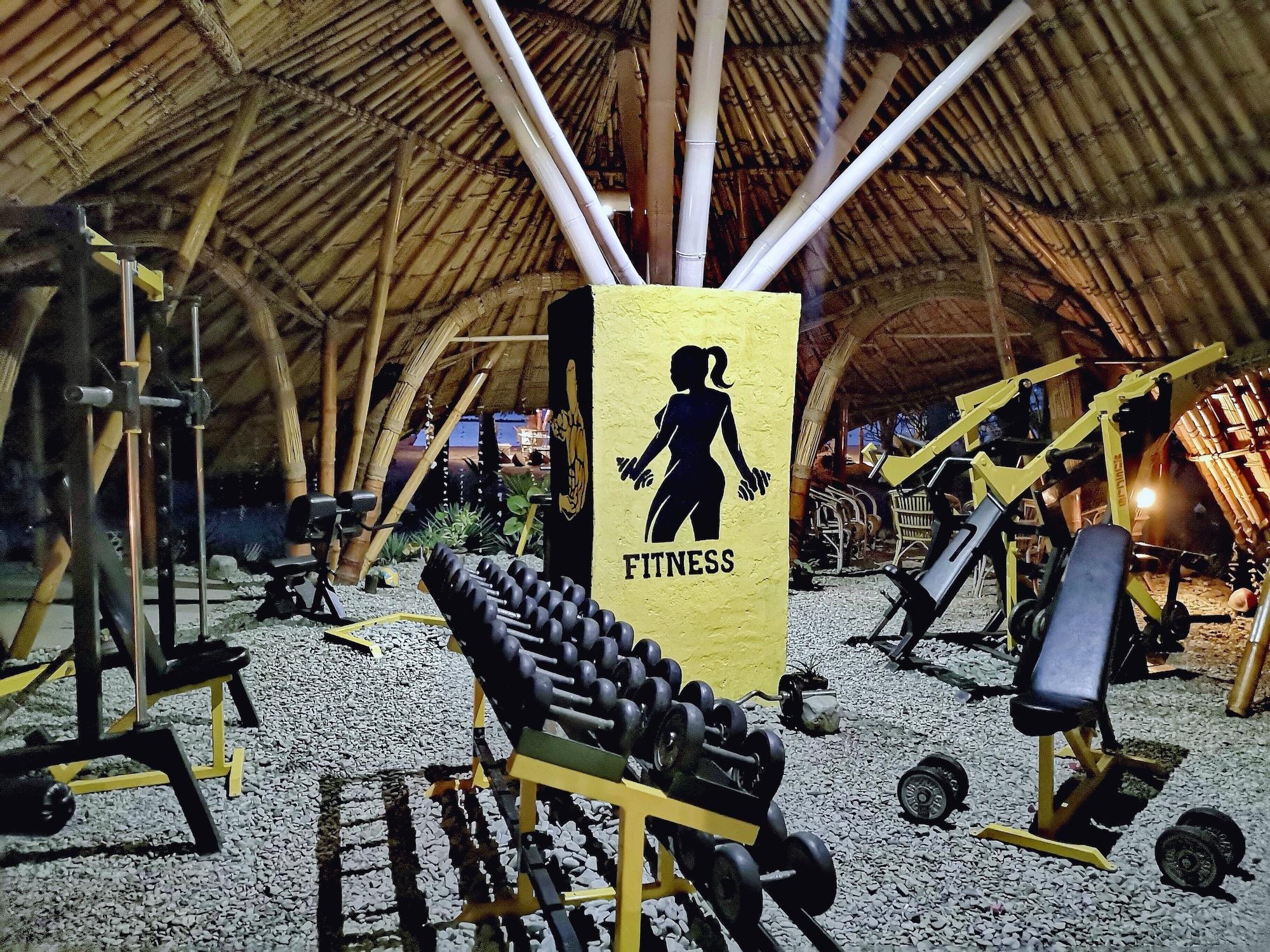 Gimnasio Coconut Garden Beach Resort