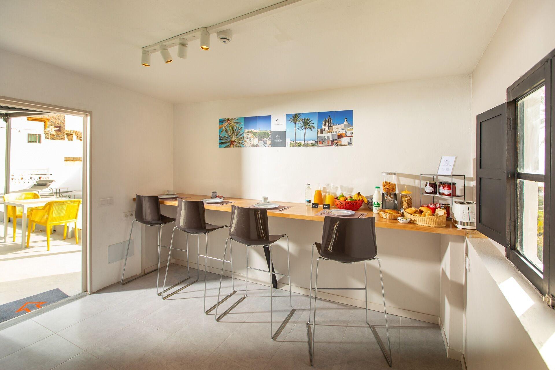 Vista Lobby Villa Nestor