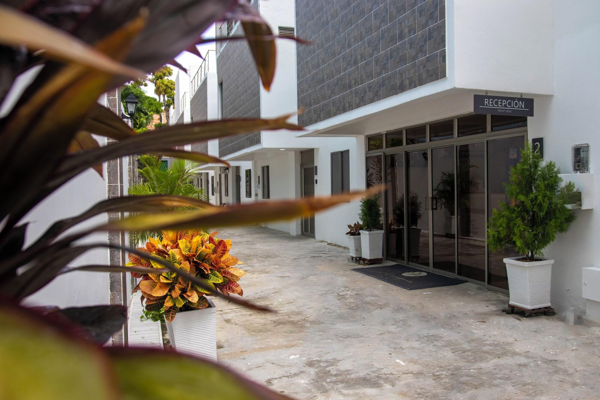 Vista Exterior Hotel El Marques de Manga