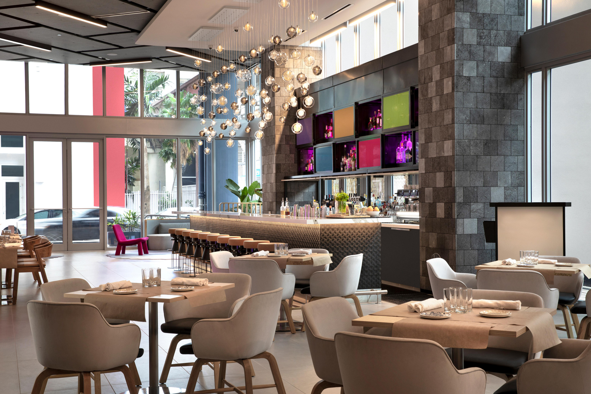 Restaurant YotelPad Miami