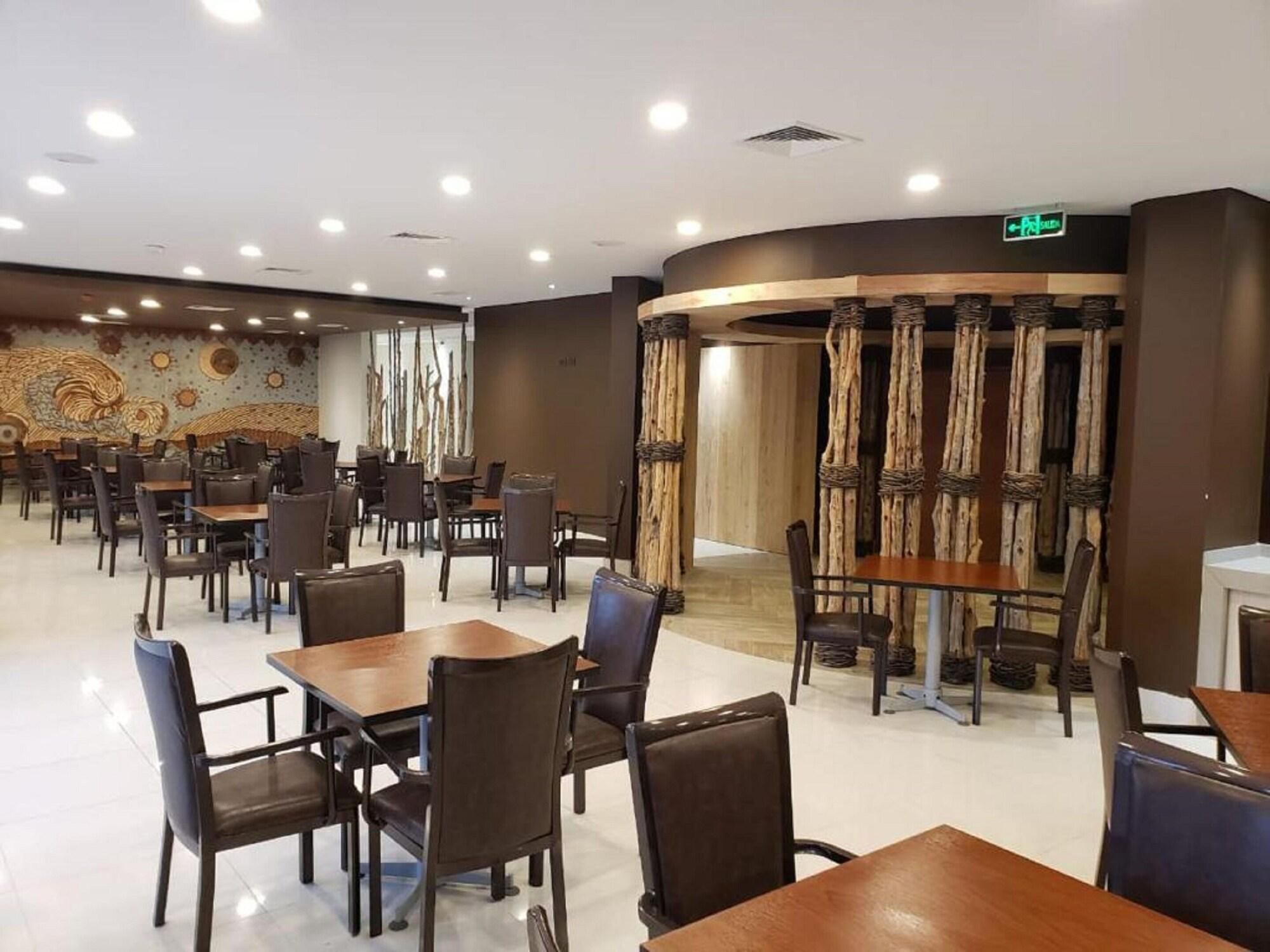 Restaurant Hotel Diego de Almagro Castro