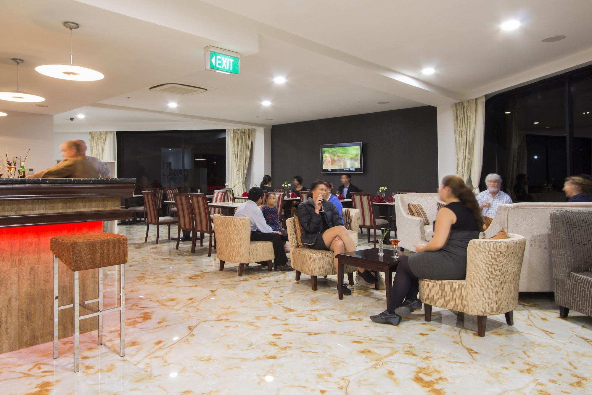 Bar/Salón VR Queen Street - Hotel & Suites