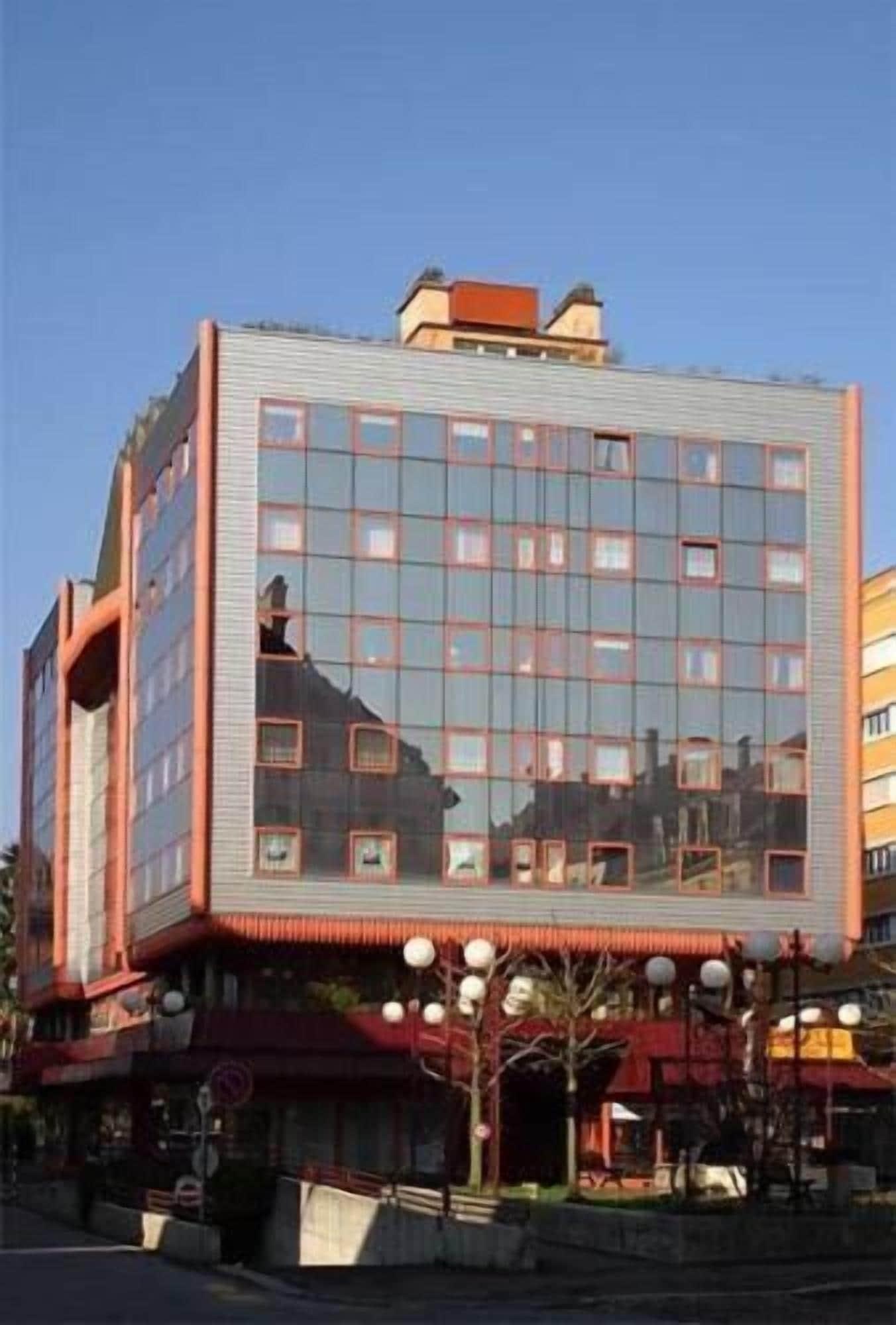 Vista Exterior Hôtel des Trois Rois