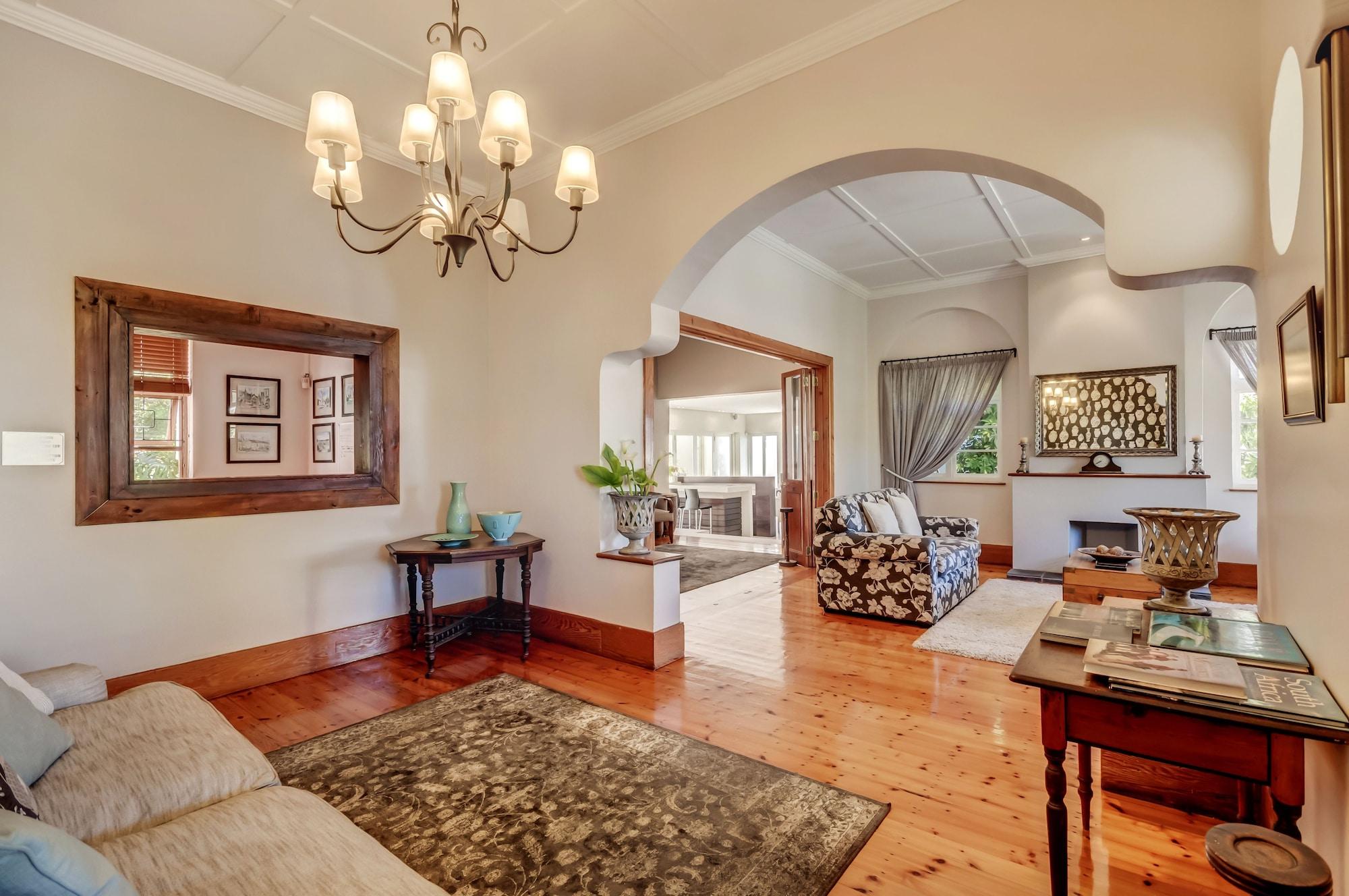 Vista Lobby First Avenue Guesthouse