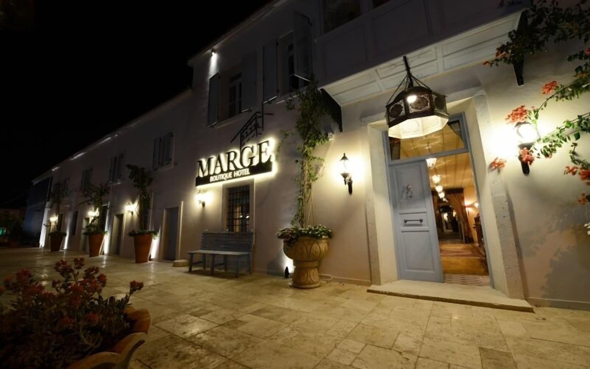 Vista Exterior Marge Hotel