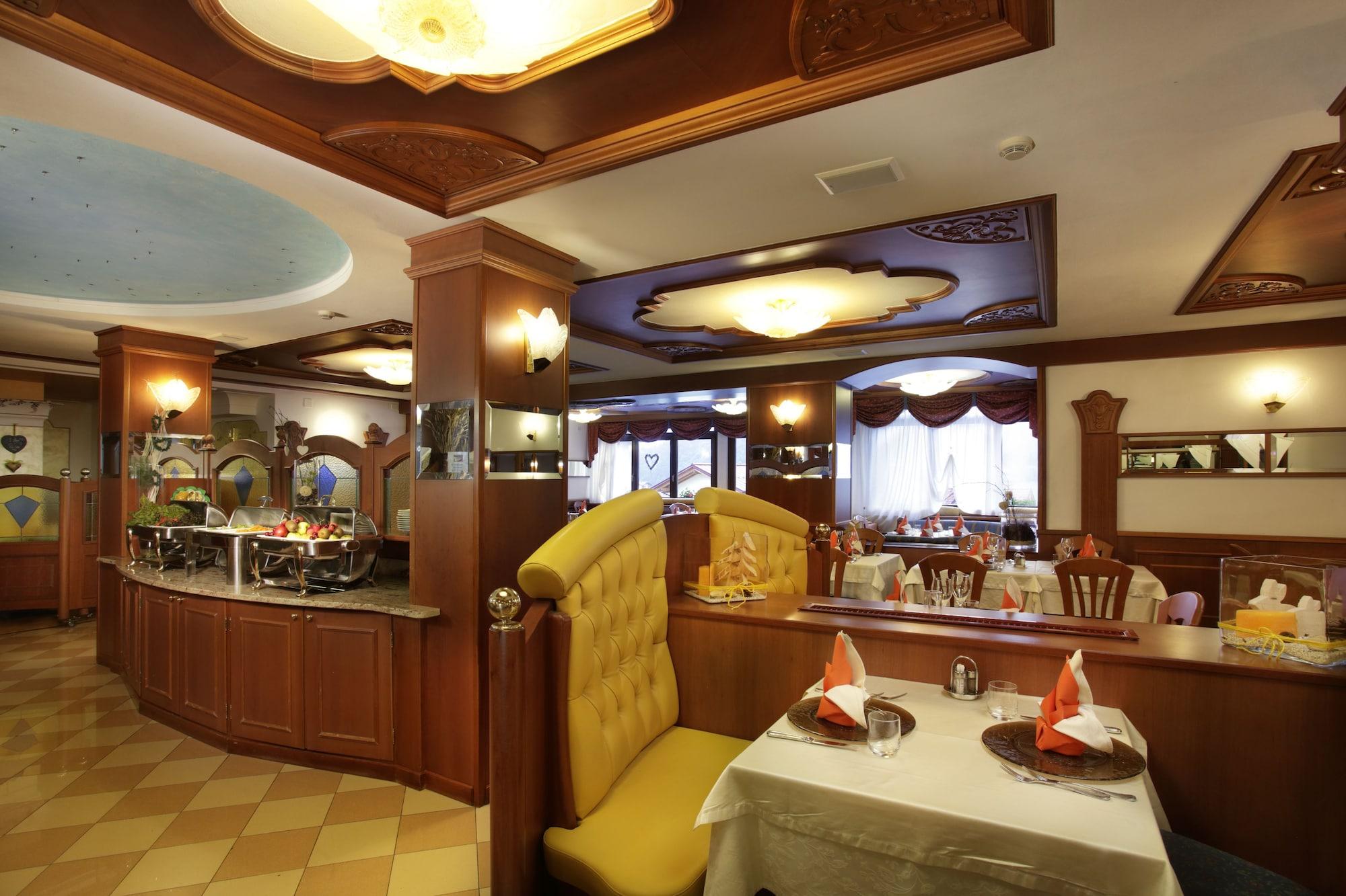 Restaurant Cavallino Lovely Hotel