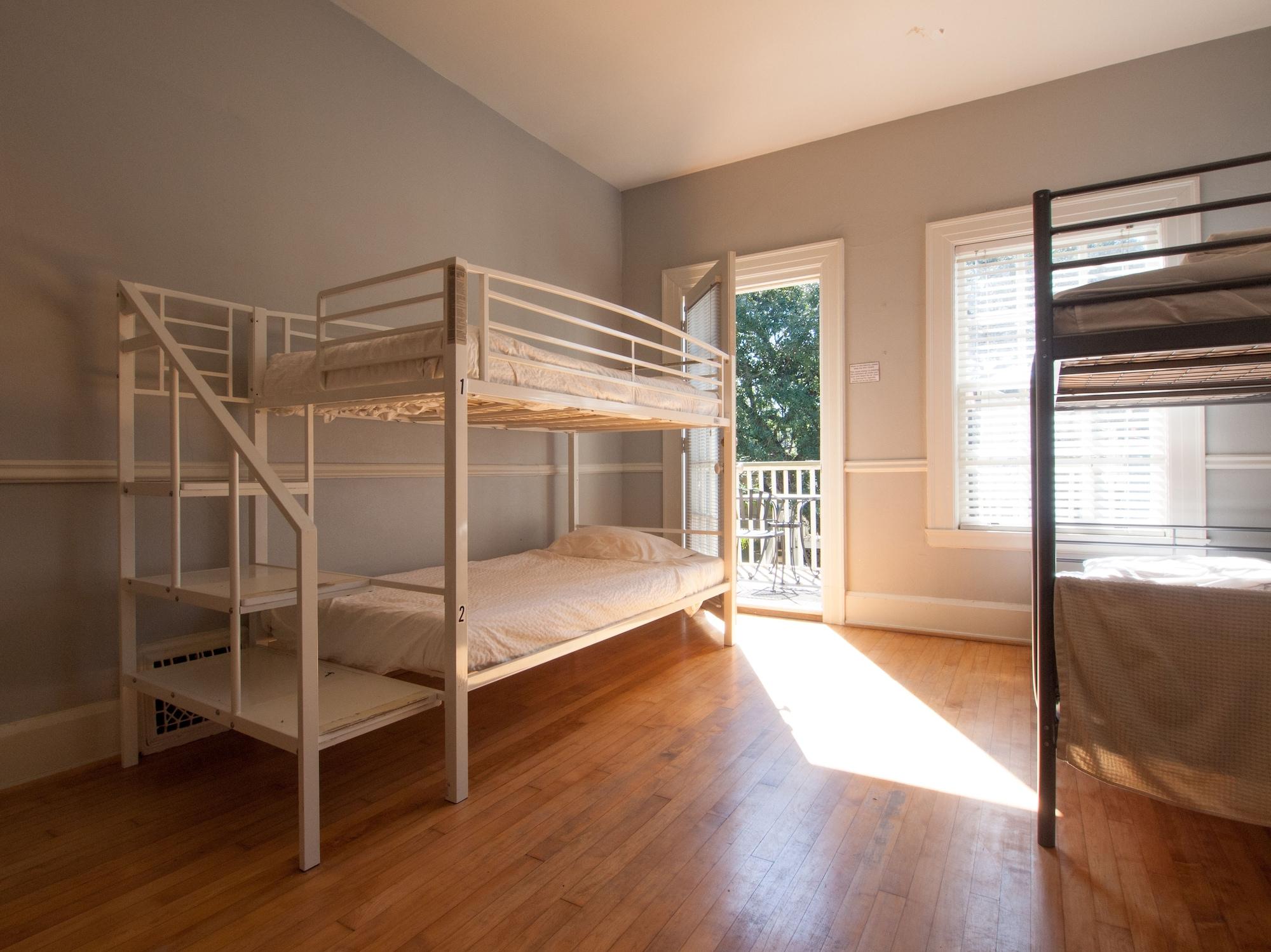 Habitación HI Houston Hostel