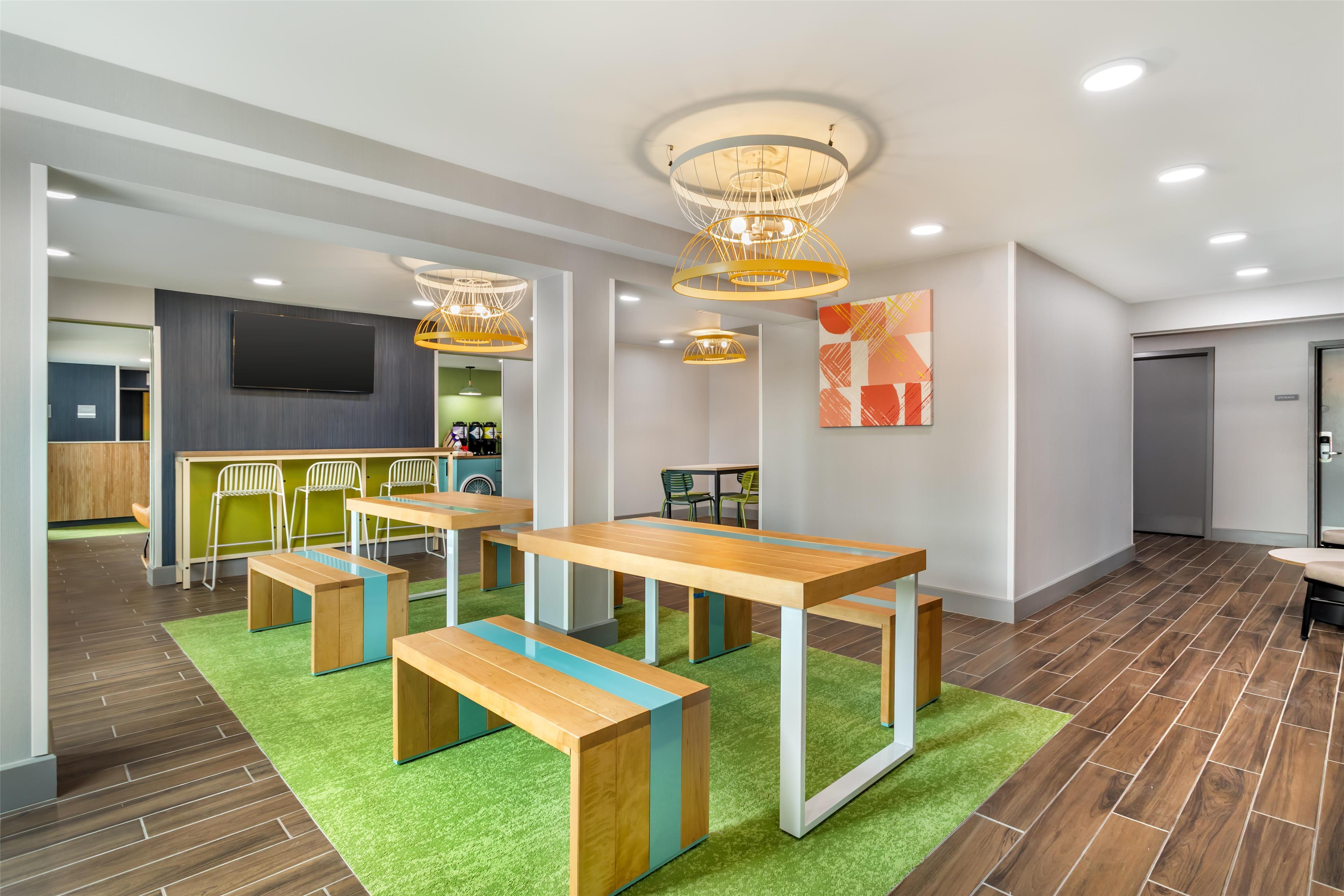 Restaurant Spark by Hilton Knoxville North I-75