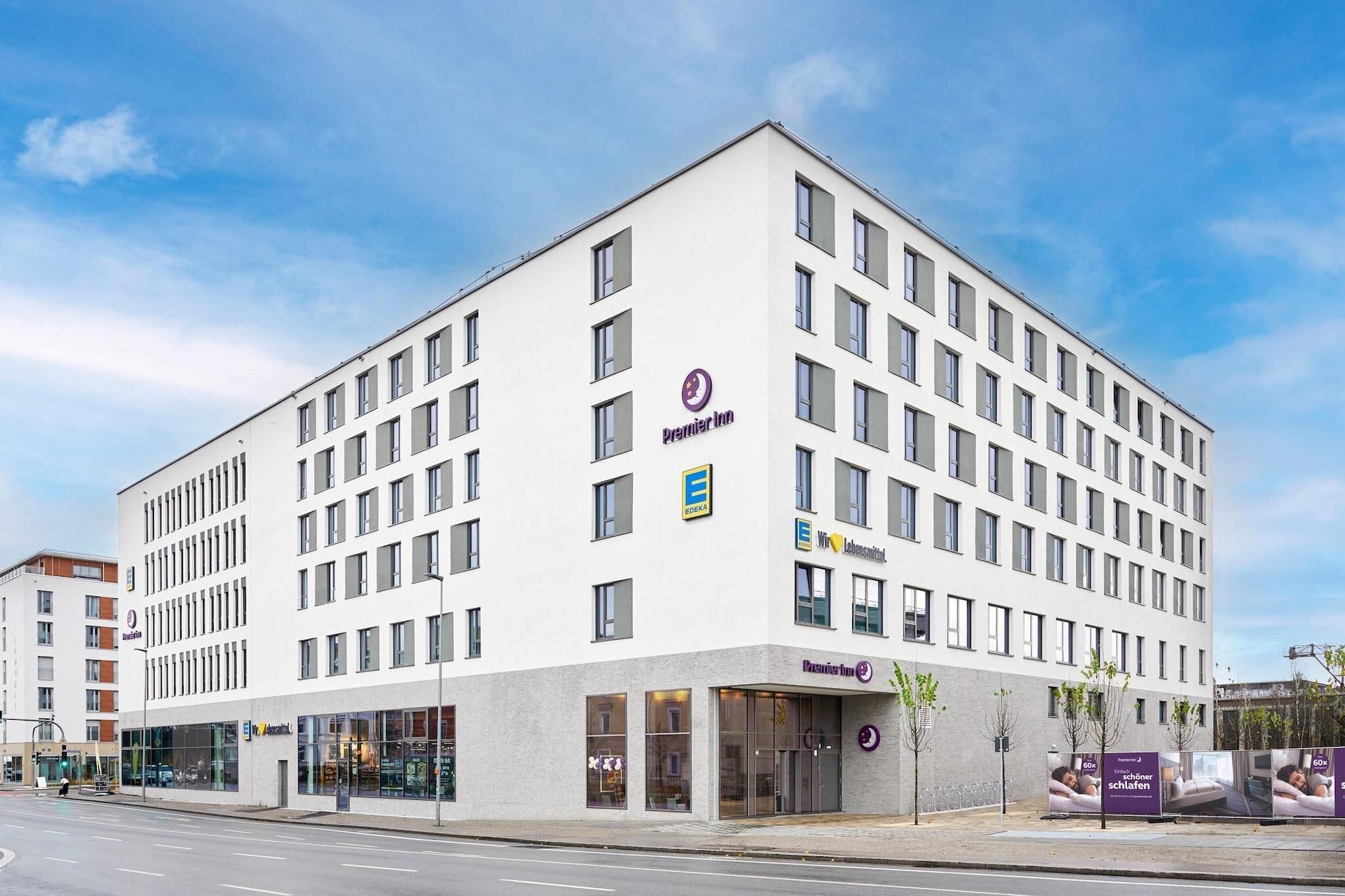 Vista Exterior Premier Inn Rosenheim City Lokhöfe
