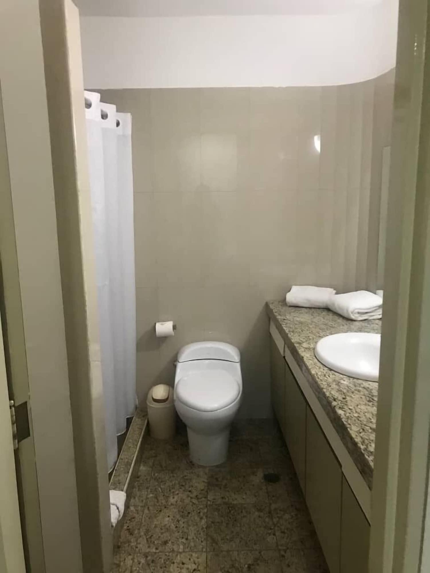 Equipamiento de Habitación Hotel Cuarta Avenida