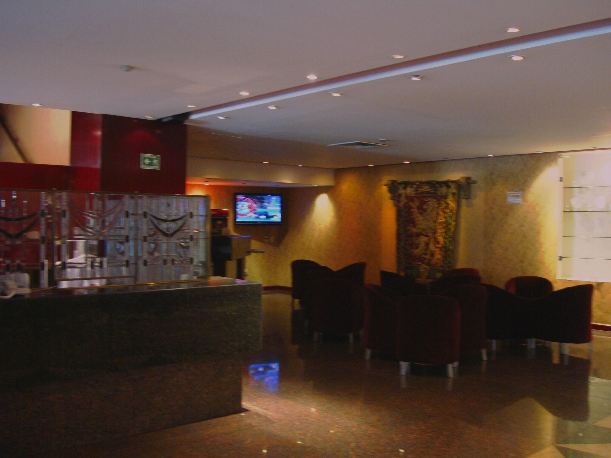 Bar/Salón Hotel Cervantes