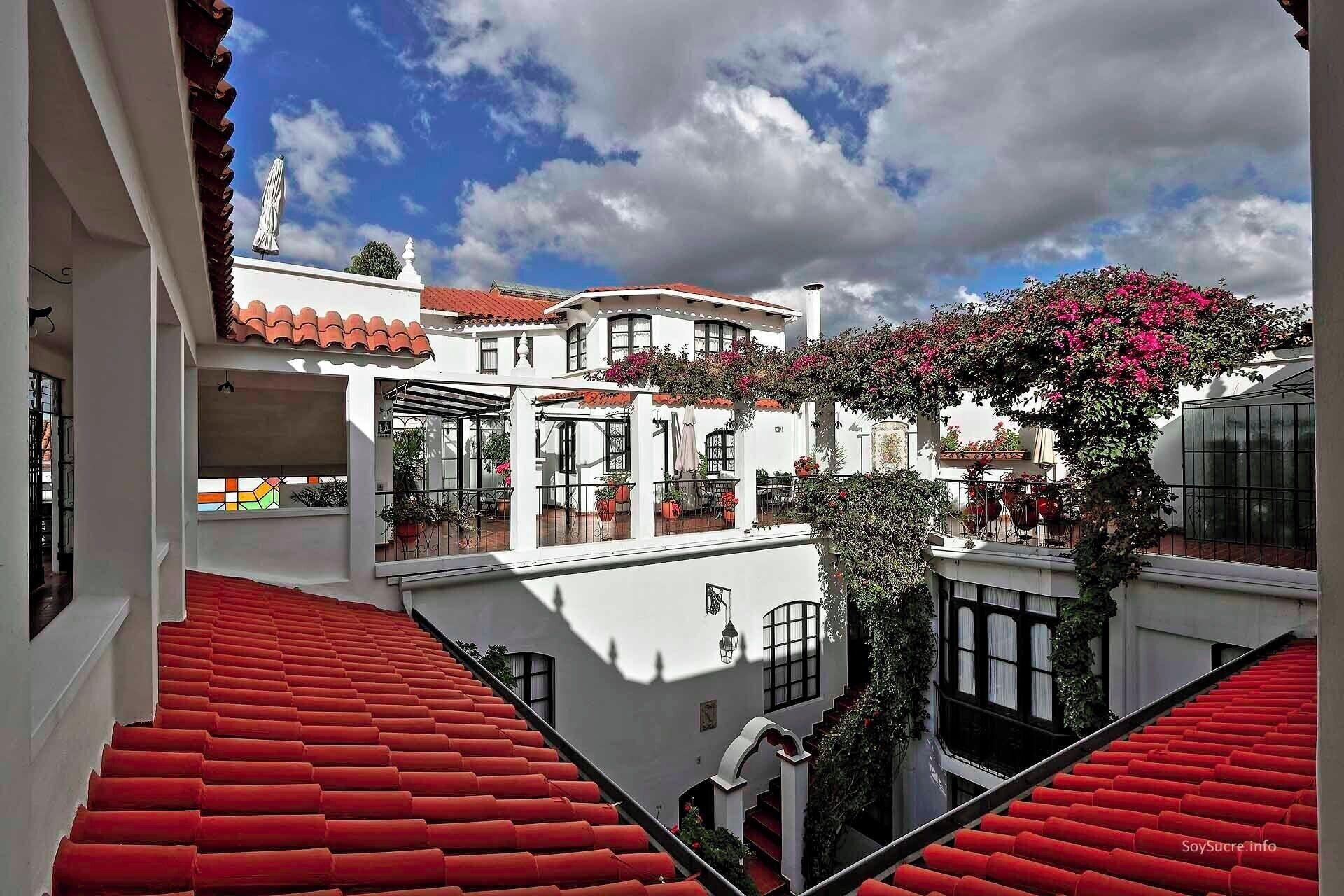 Varios Hotel de Su Merced