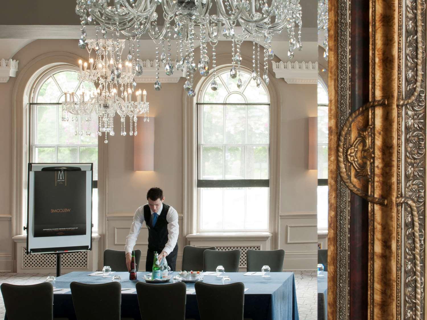 Sala de Reuniones Queens Hotel Cheltenham