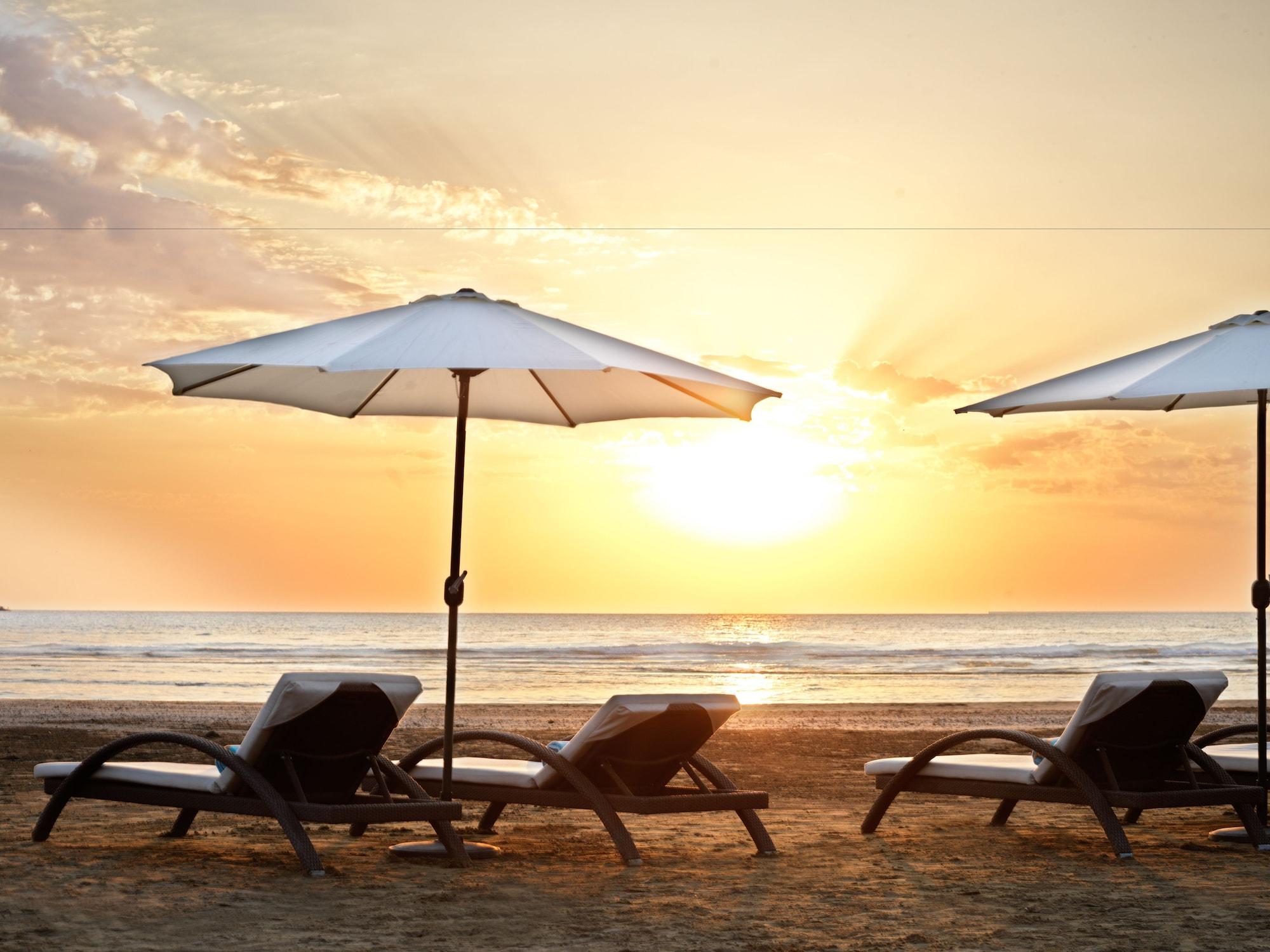 Playa Bilgah Beach Hotel