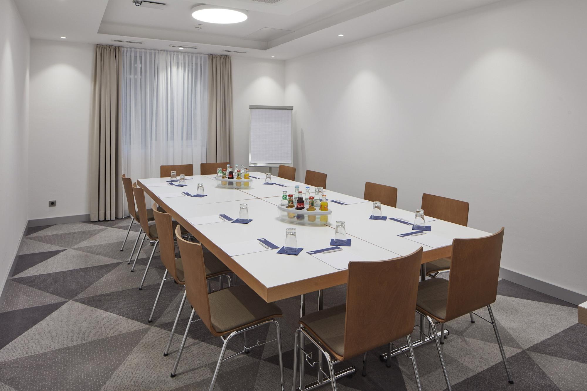 Sala de Reuniones Holiday Inn Express Merzig by IHG