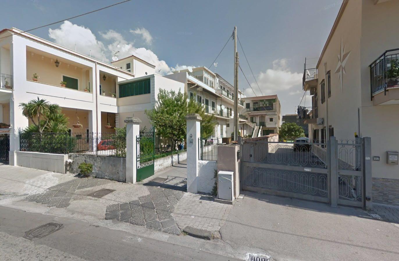 Vista Exterior Nolana 86